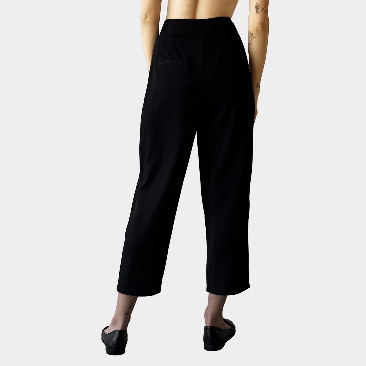 AM023079 TAPERED LEG PANT