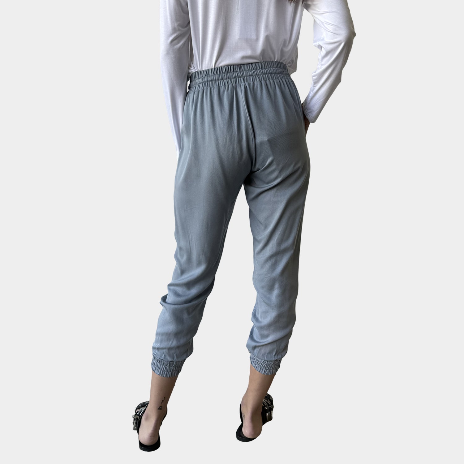 AM01293 CASUAL CROPPED PANT (SALE)