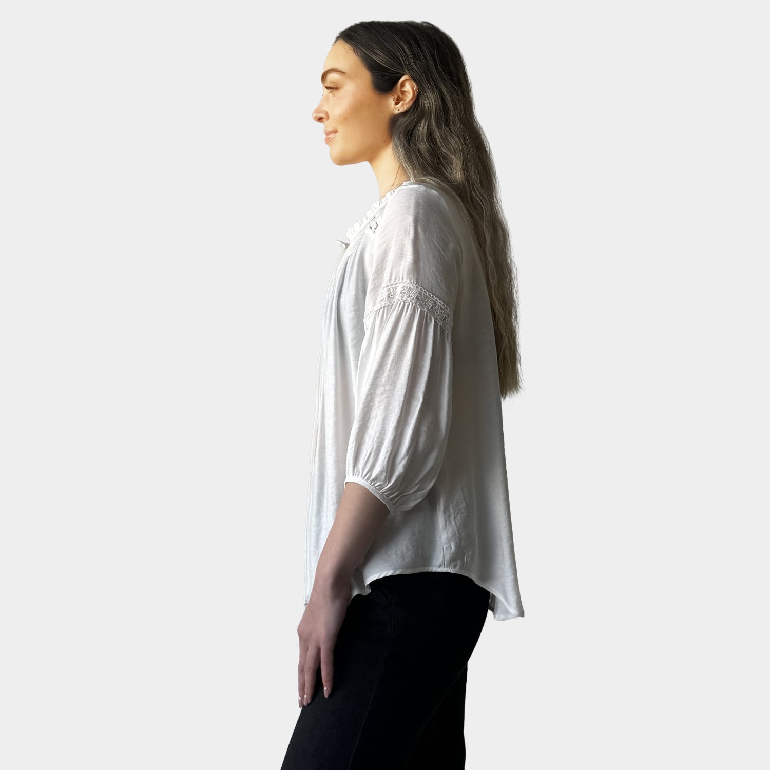 AM02397 FRILL NECK & LACE TRIM (SALE)