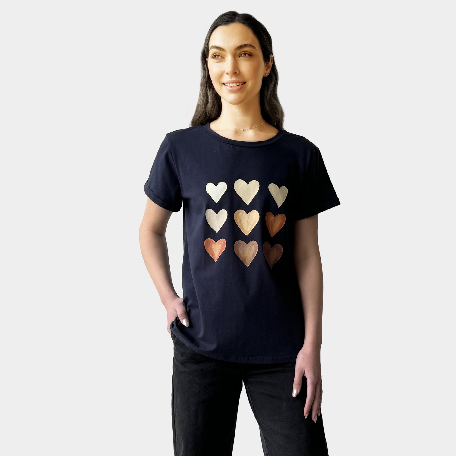 AM022199 NINE HEART PRINT TEE