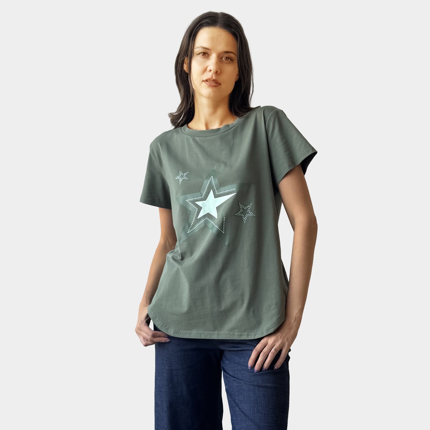 AM24063 MULTI STAR PRINT TEE