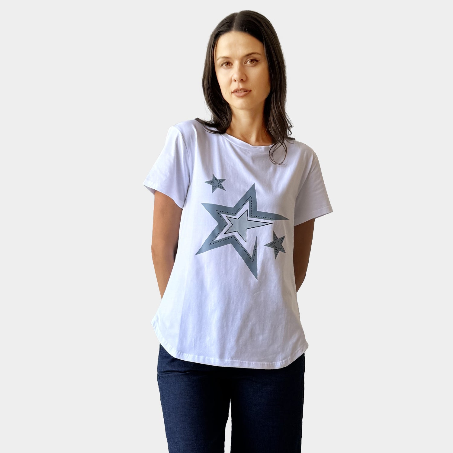 AM24063 MULTI STAR PRINT TEE