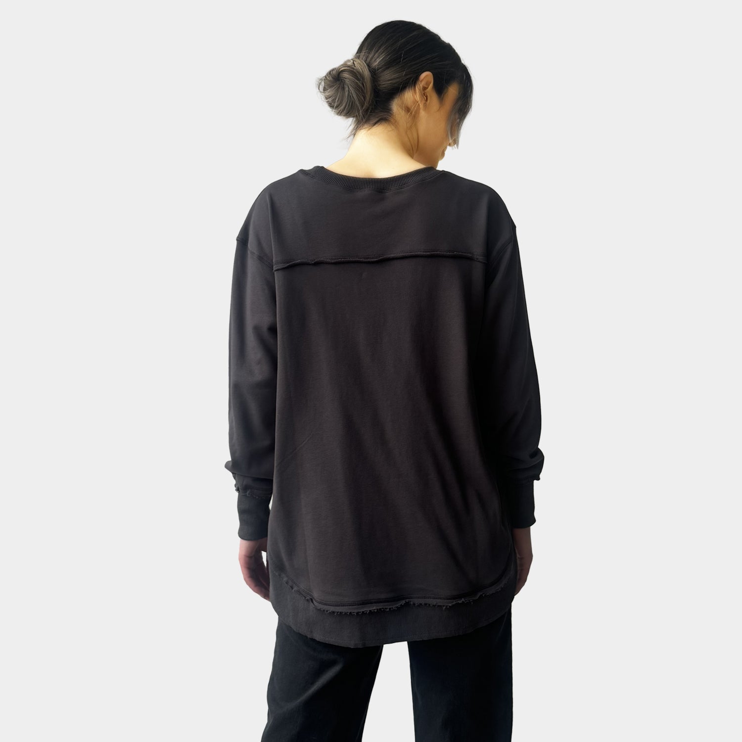 AM022161 CHARCOAL EMBROIDERY SWEATSHIRT