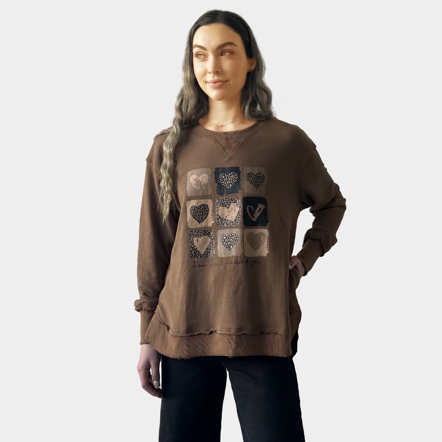 AM24026 MULTI PRINT SIDE POCKET SWEATSHIRT