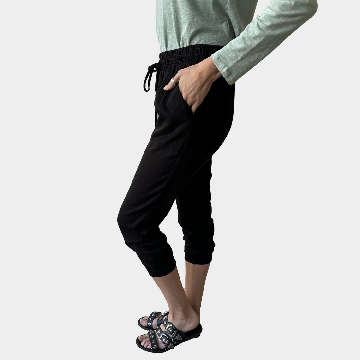 AM01293 CASUAL CROPPED PANT (SALE)