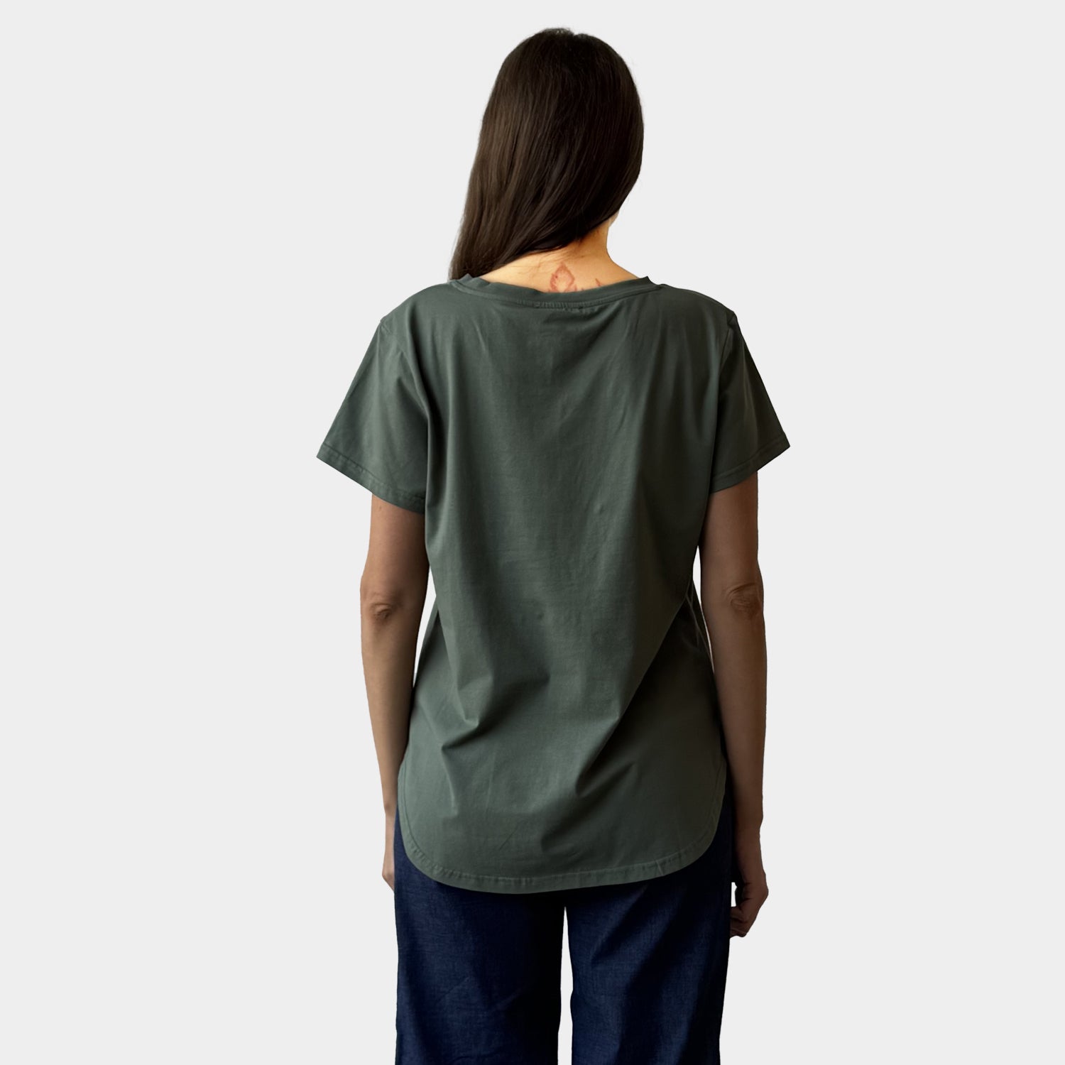 AM24062 EMBROIDER - V NECK TEE