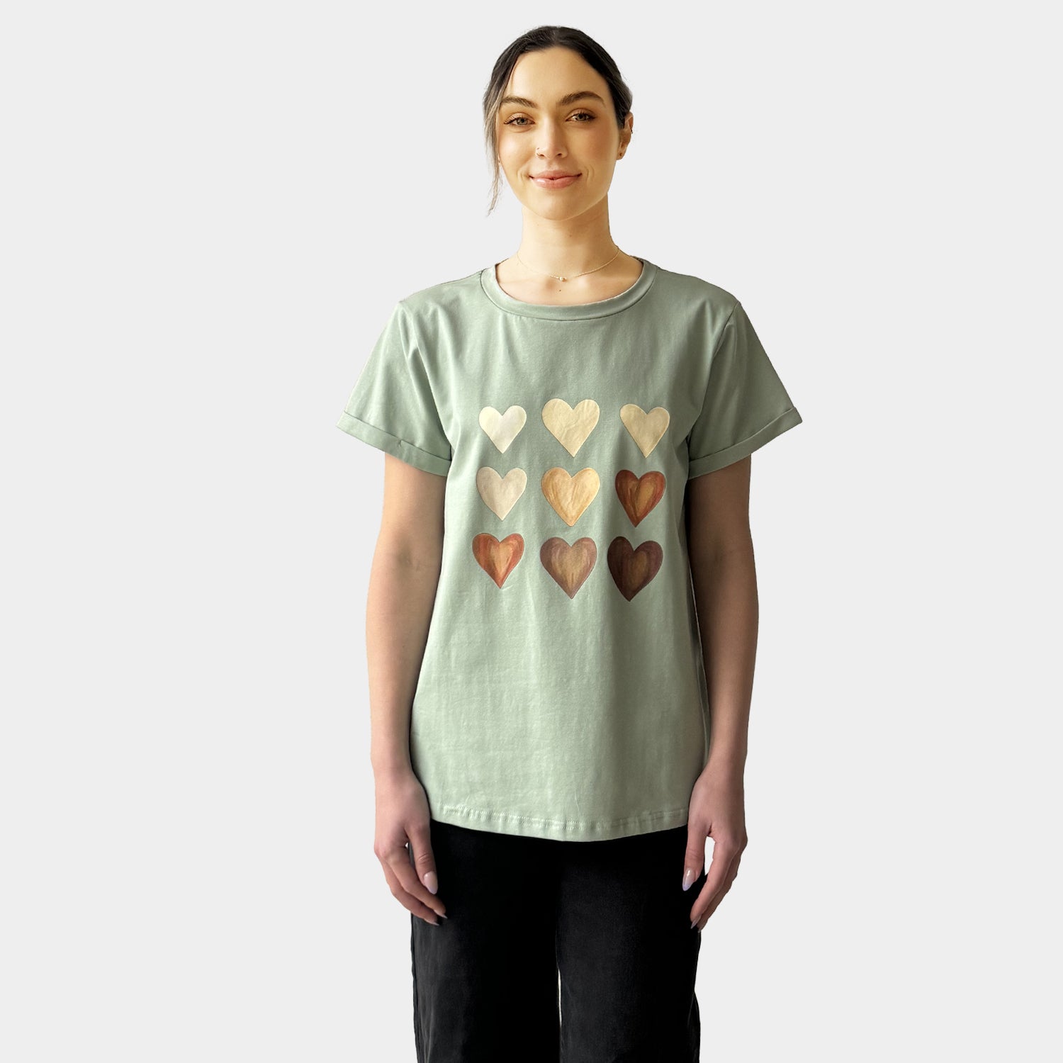 AM022199 NINE HEART PRINT TEE