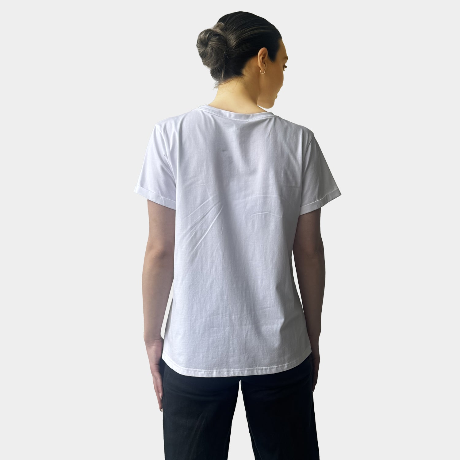 AM023056 SEQUINS TEE