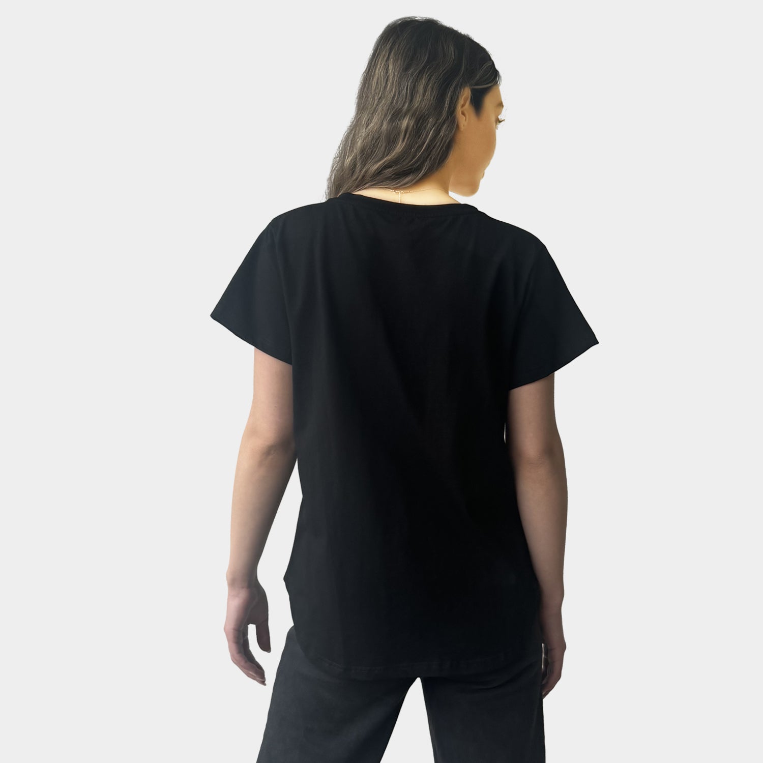 AM022202 LOVE HEART PRINT V NECK TEE