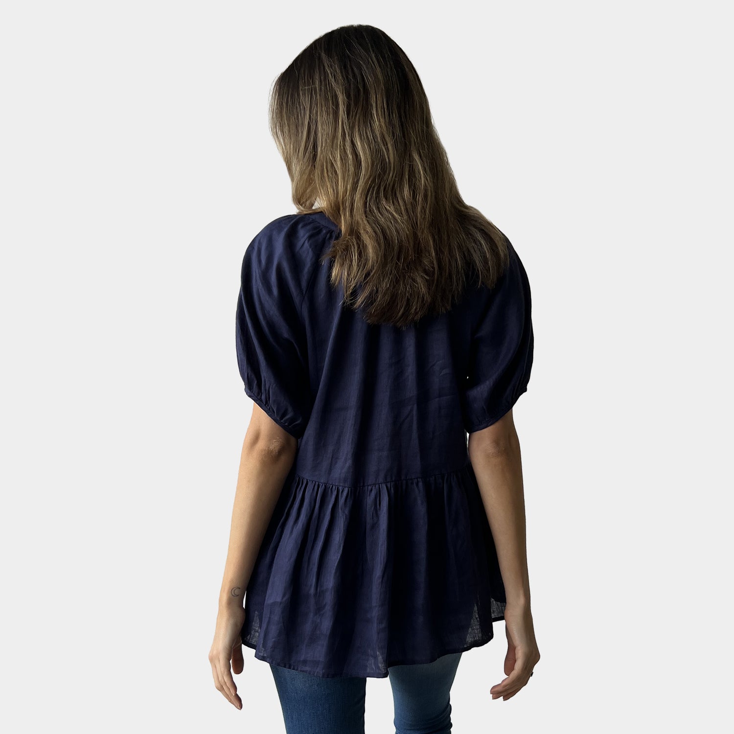 AM022169 100%LINEN BUTTON V NECK TOP