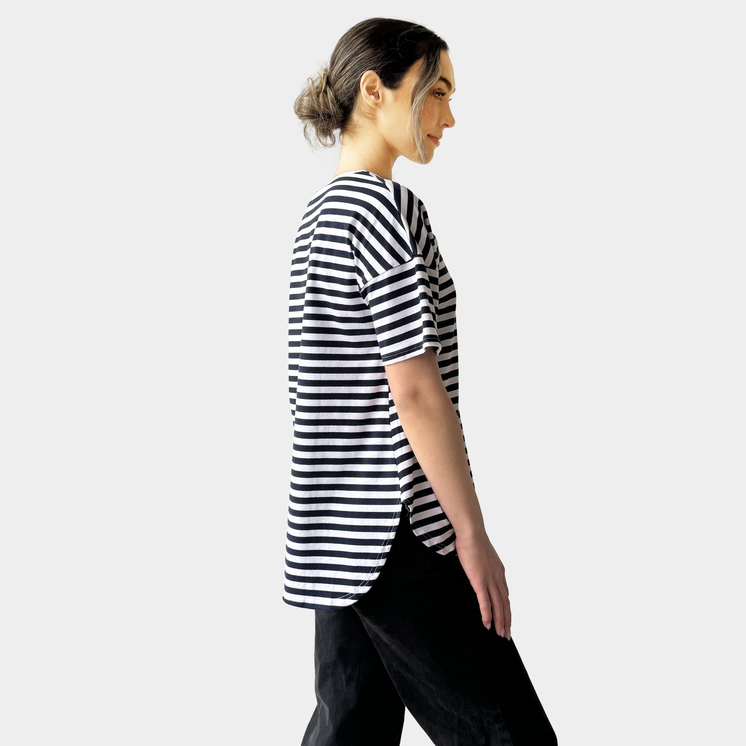 AM023066 STRIPE & EMBROIDERY LETTER TEE