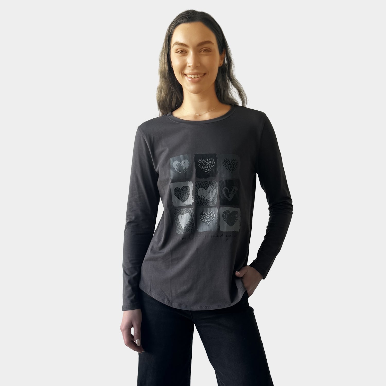 AM024016 MULTI PRINT LONG SLEEVE TEE