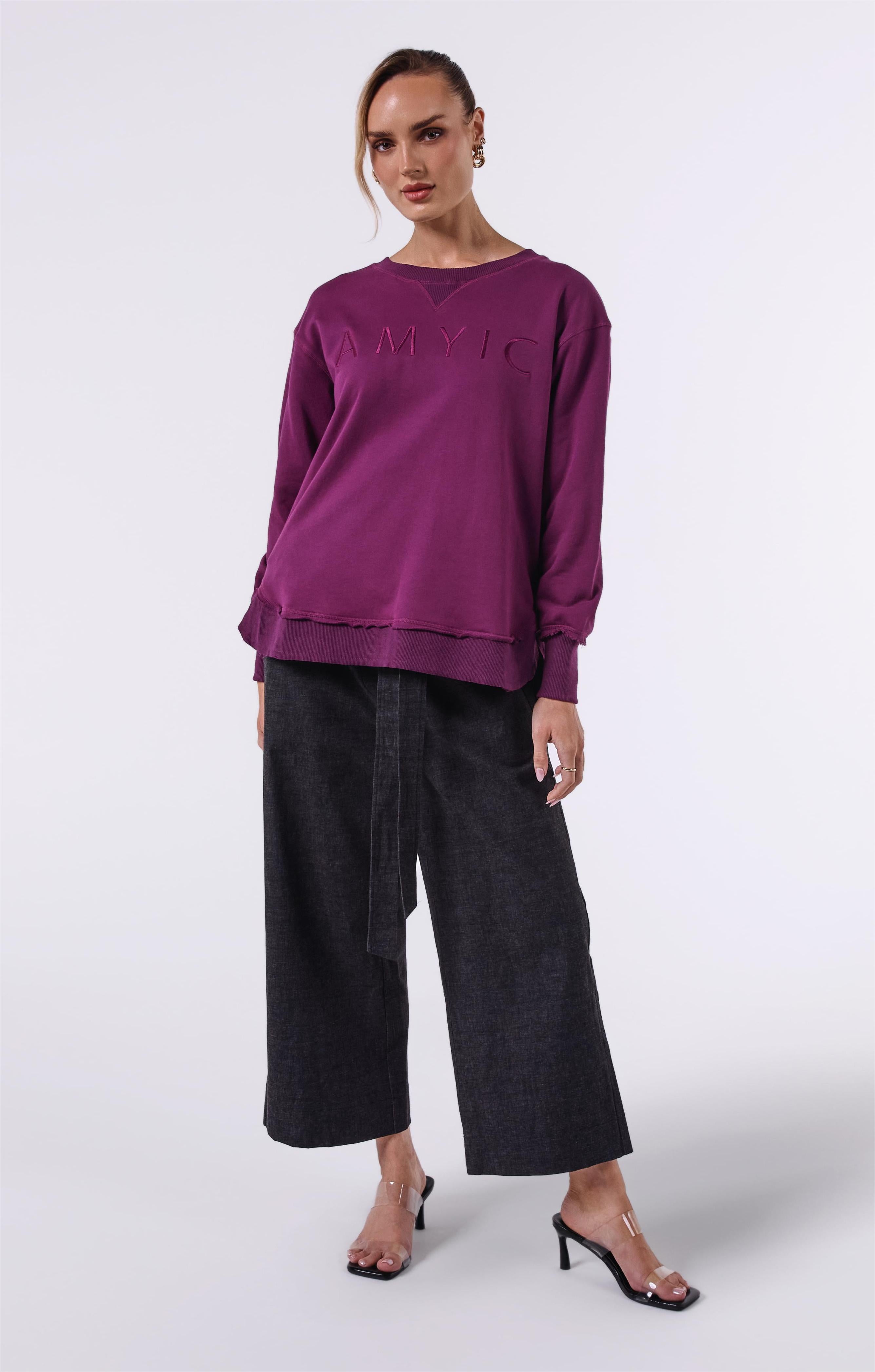AM022161 PLUM EMBROIDERY SWEATSHIRT