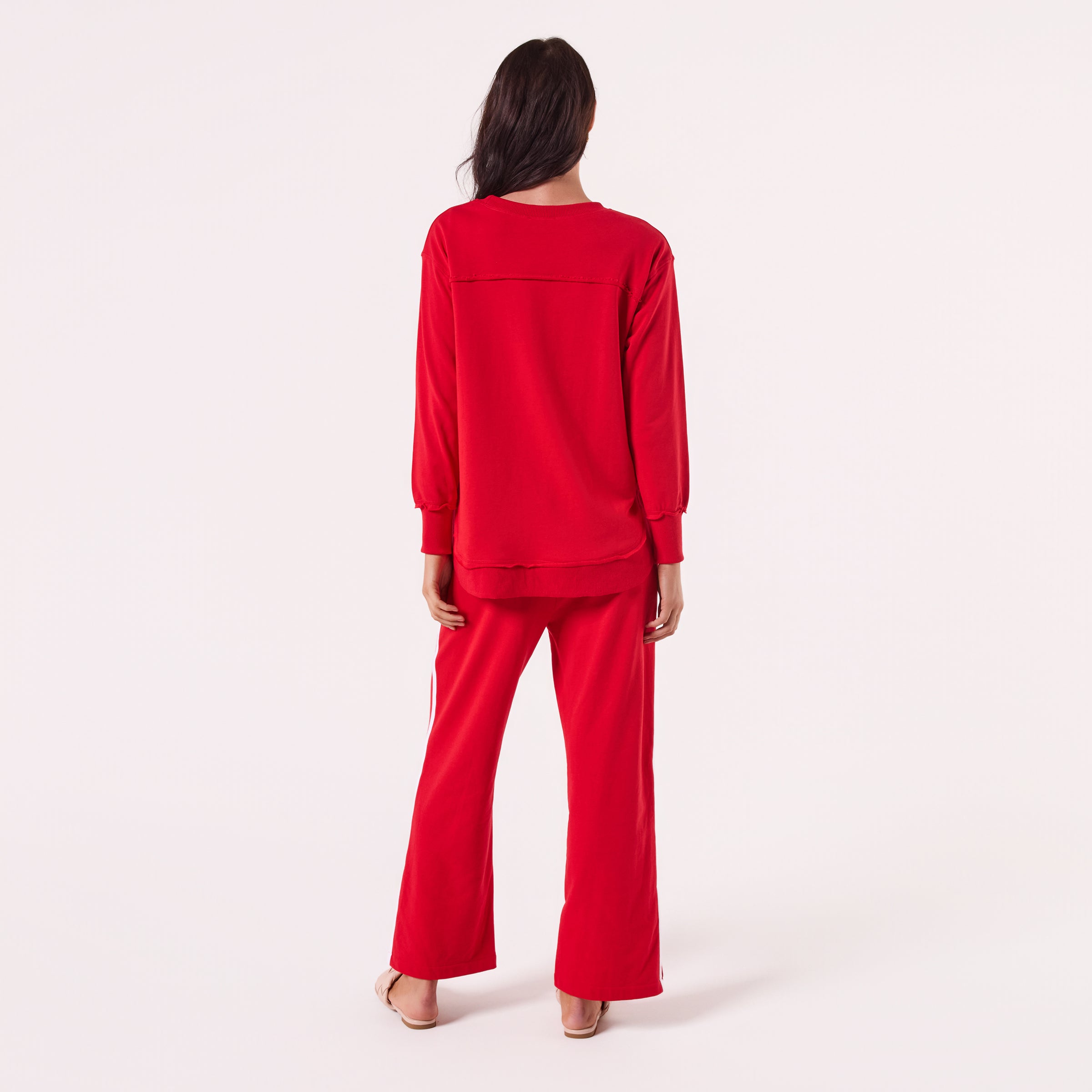 AM022161 RED EMBROIDERY SWEATSHIRT