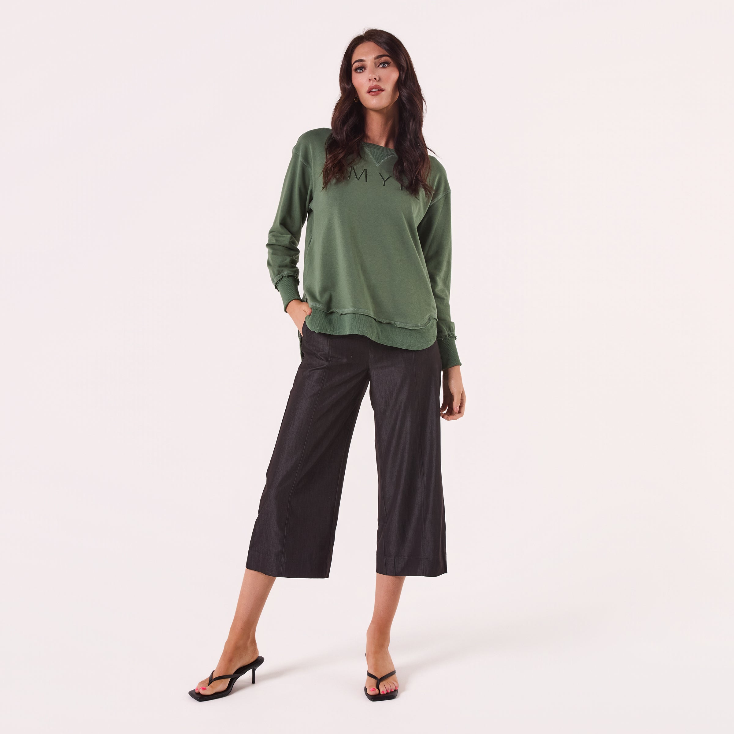 AM022161 KHAKI EMBROIDERY SWEATSHIRT