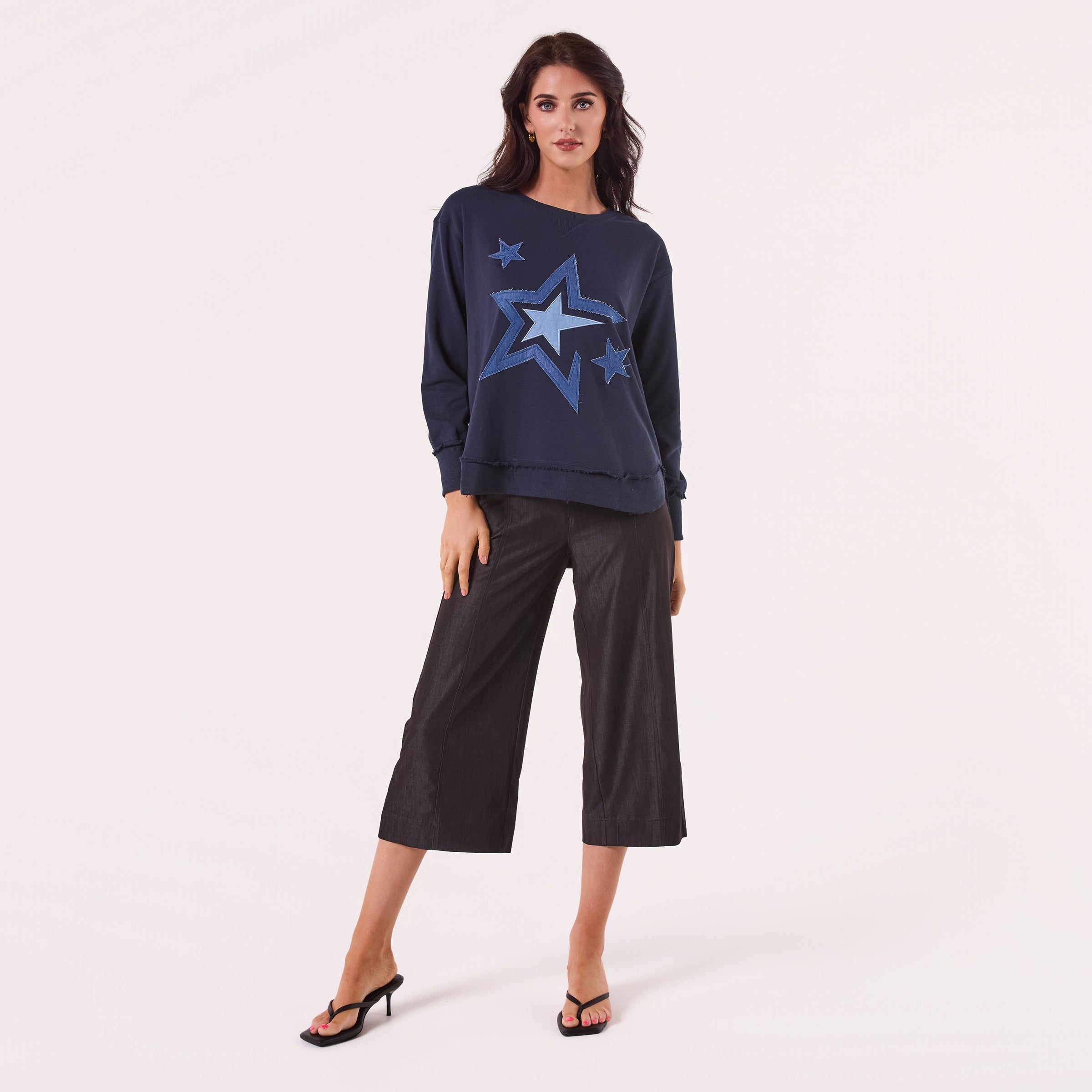 AM25016 MULTI STARS PRINT SWEATSHIRT