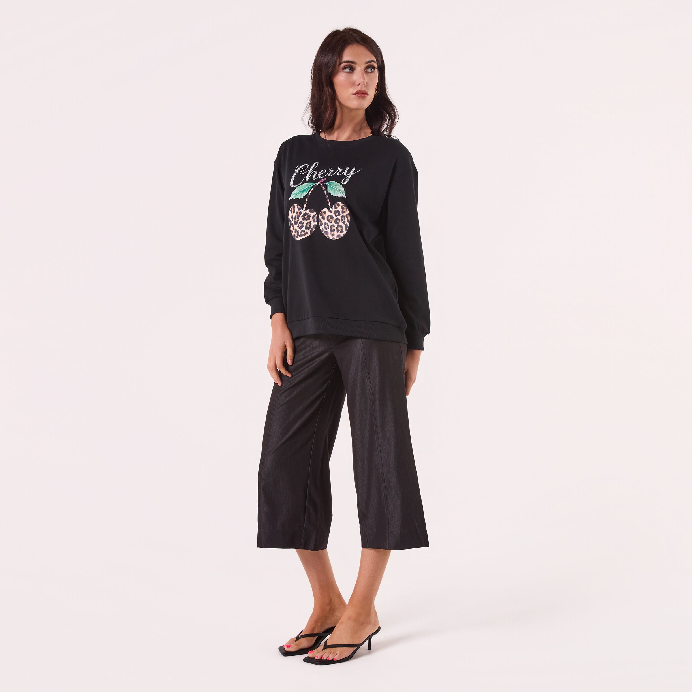 AM2502 CHERRY PRINT SWEATSHIRT