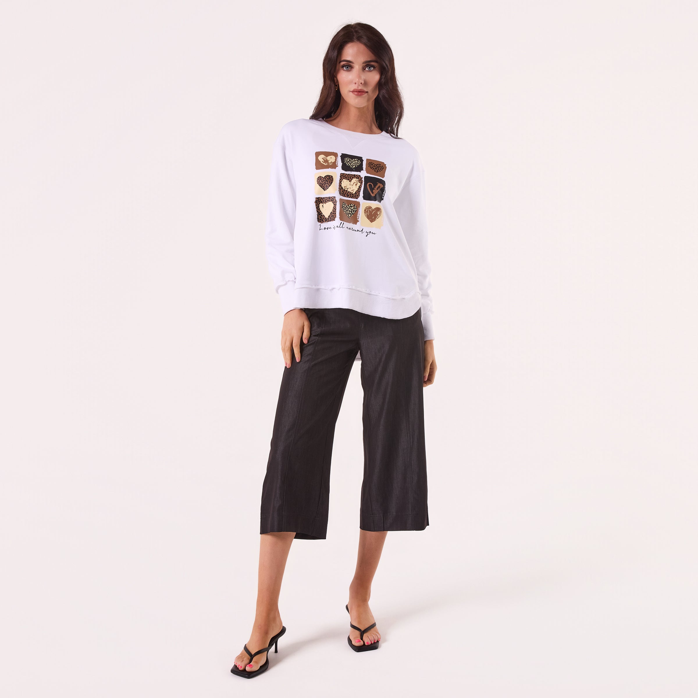 AM24026 MULTI PRINT SIDE POCKET SWEATSHIRT