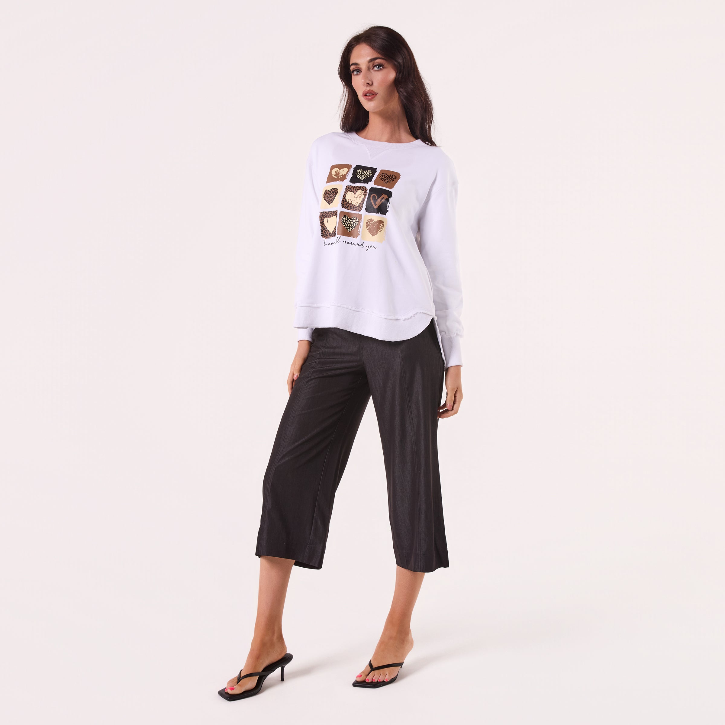AM24026 MULTI PRINT SIDE POCKET SWEATSHIRT