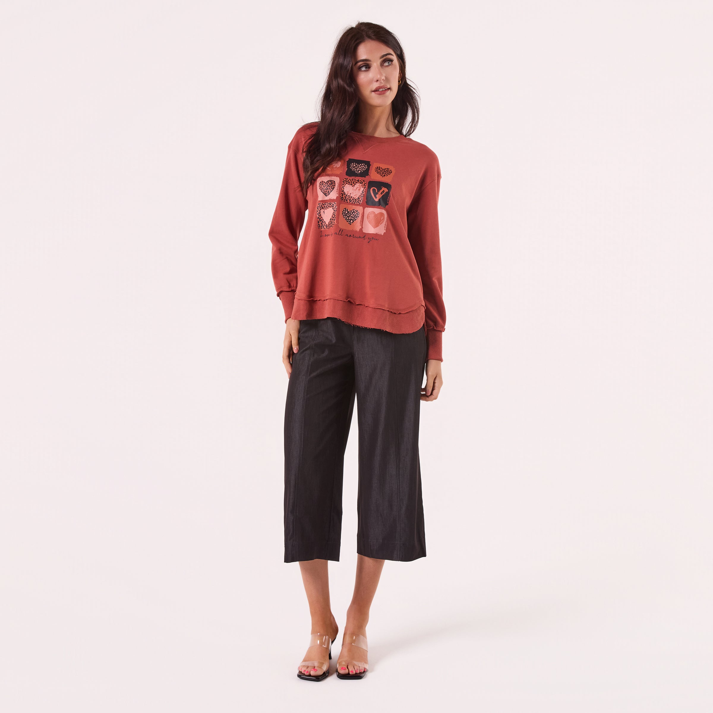 AM24026 MULTI PRINT SIDE POCKET SWEATSHIRT