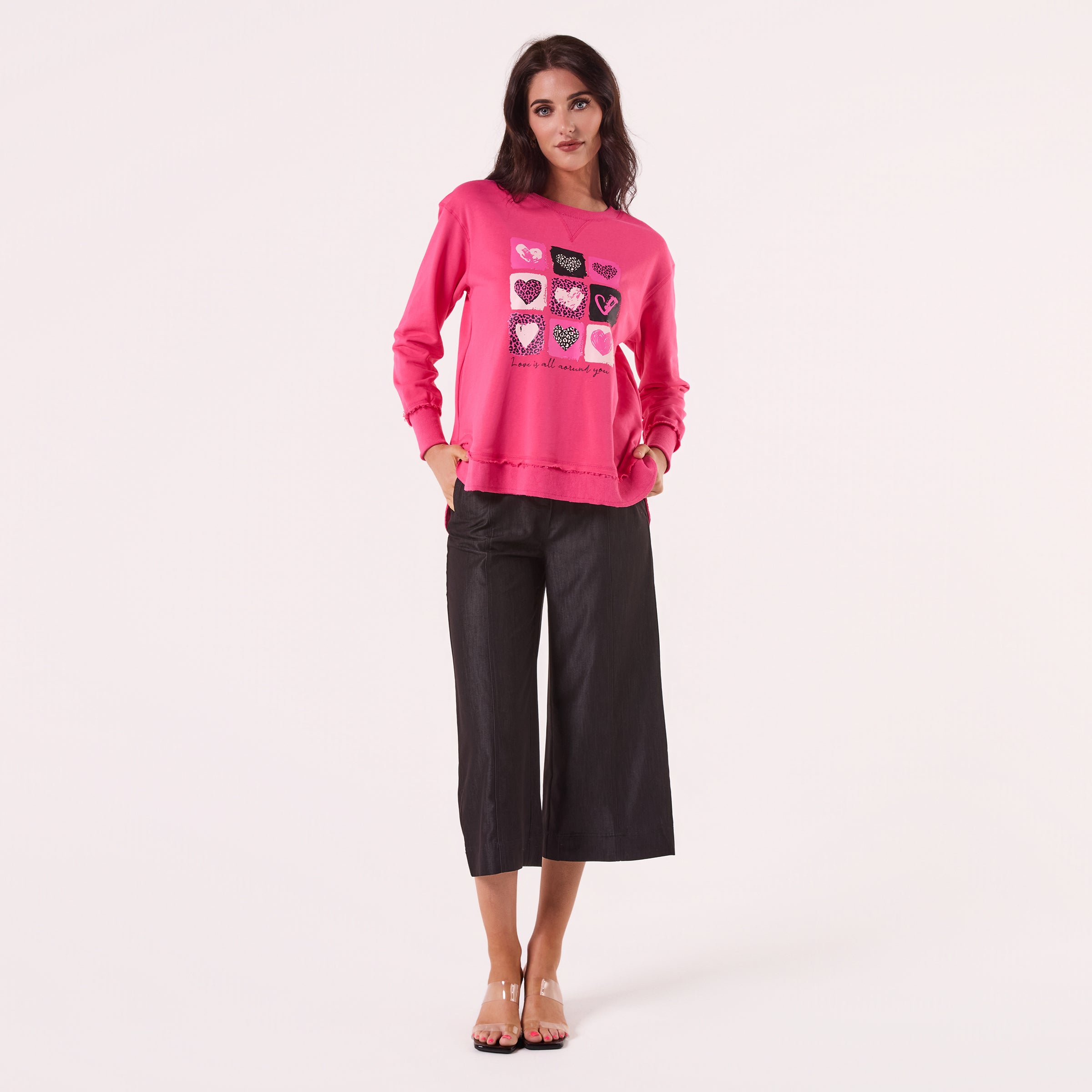 AM24026 MULTI PRINT SIDE POCKET SWEATSHIRT