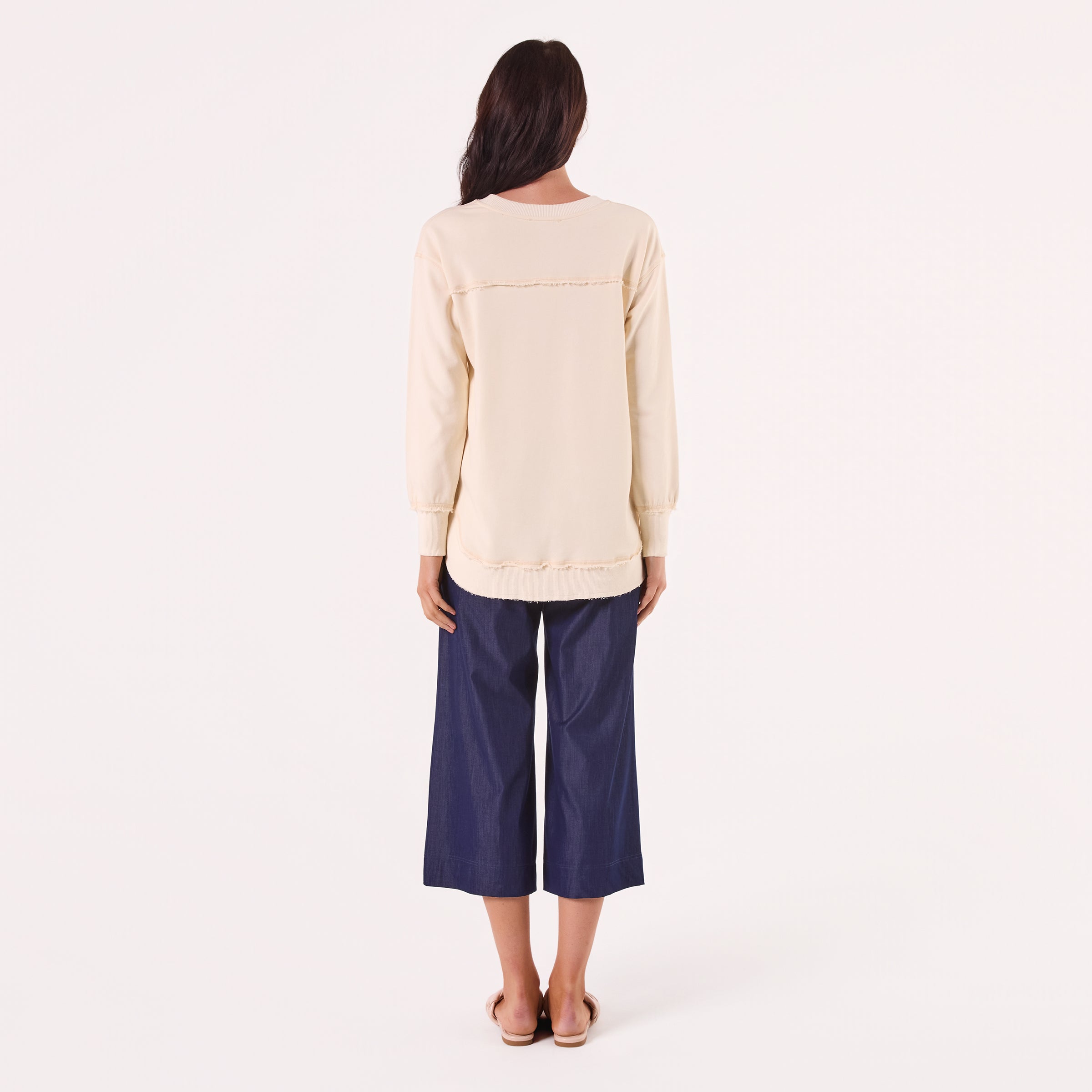 AM022161 BEIGE EMBROIDERY SWEATSHIRT