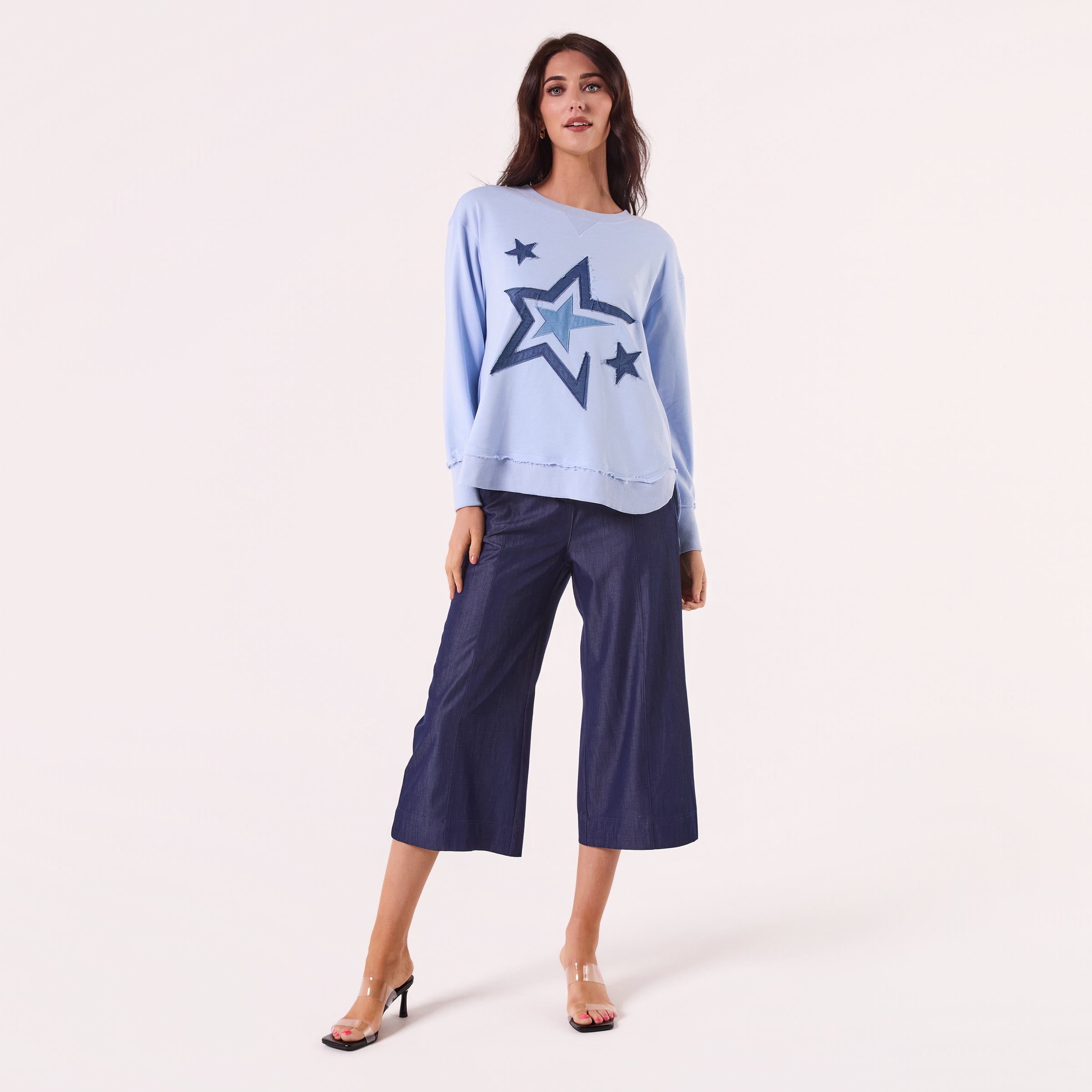AM25016 MULTI STARS PRINT SWEATSHIRT