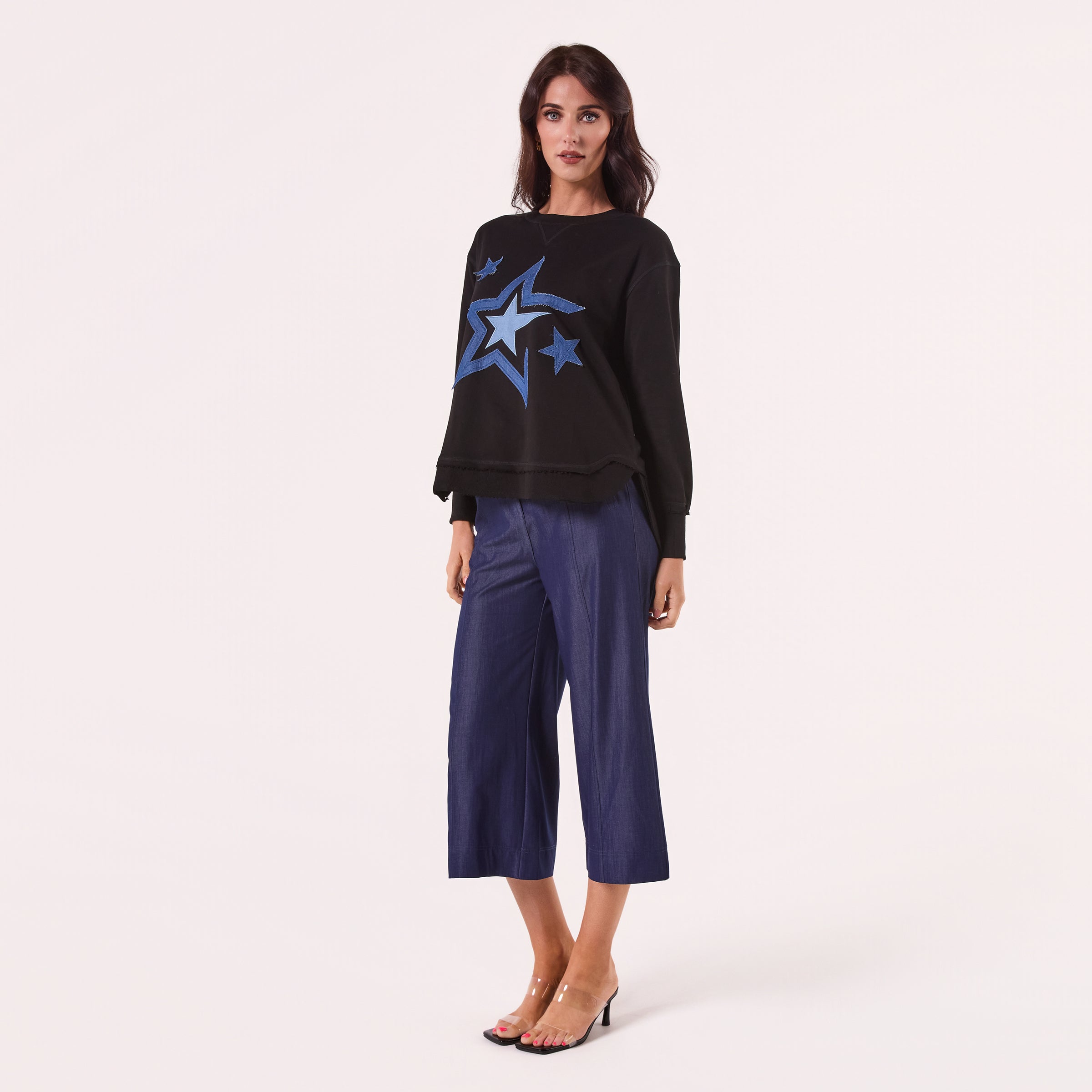 AM25016 MULTI STARS PRINT SWEATSHIRT