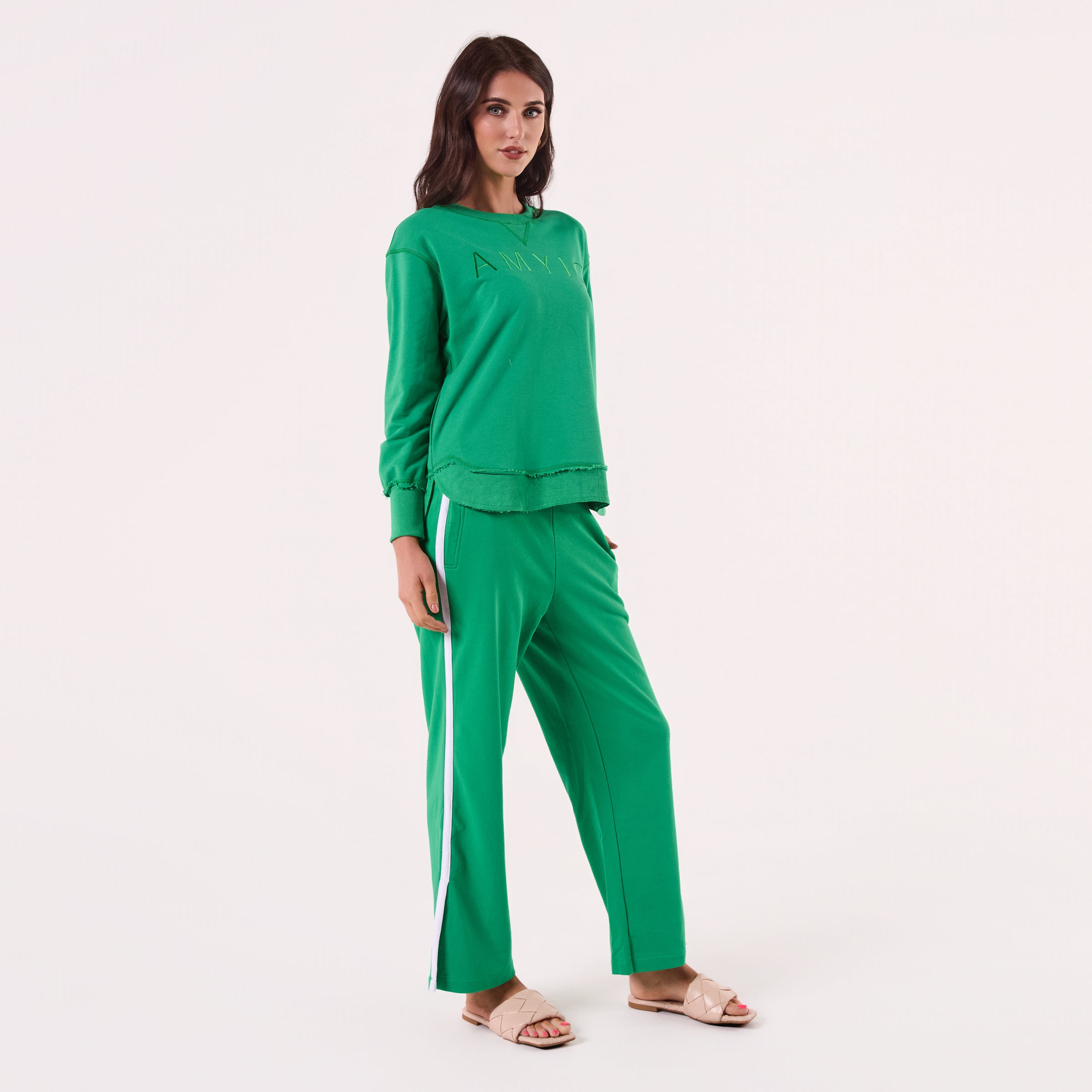 AM022161 GREEN EMBROIDERY SWEATSHIRT