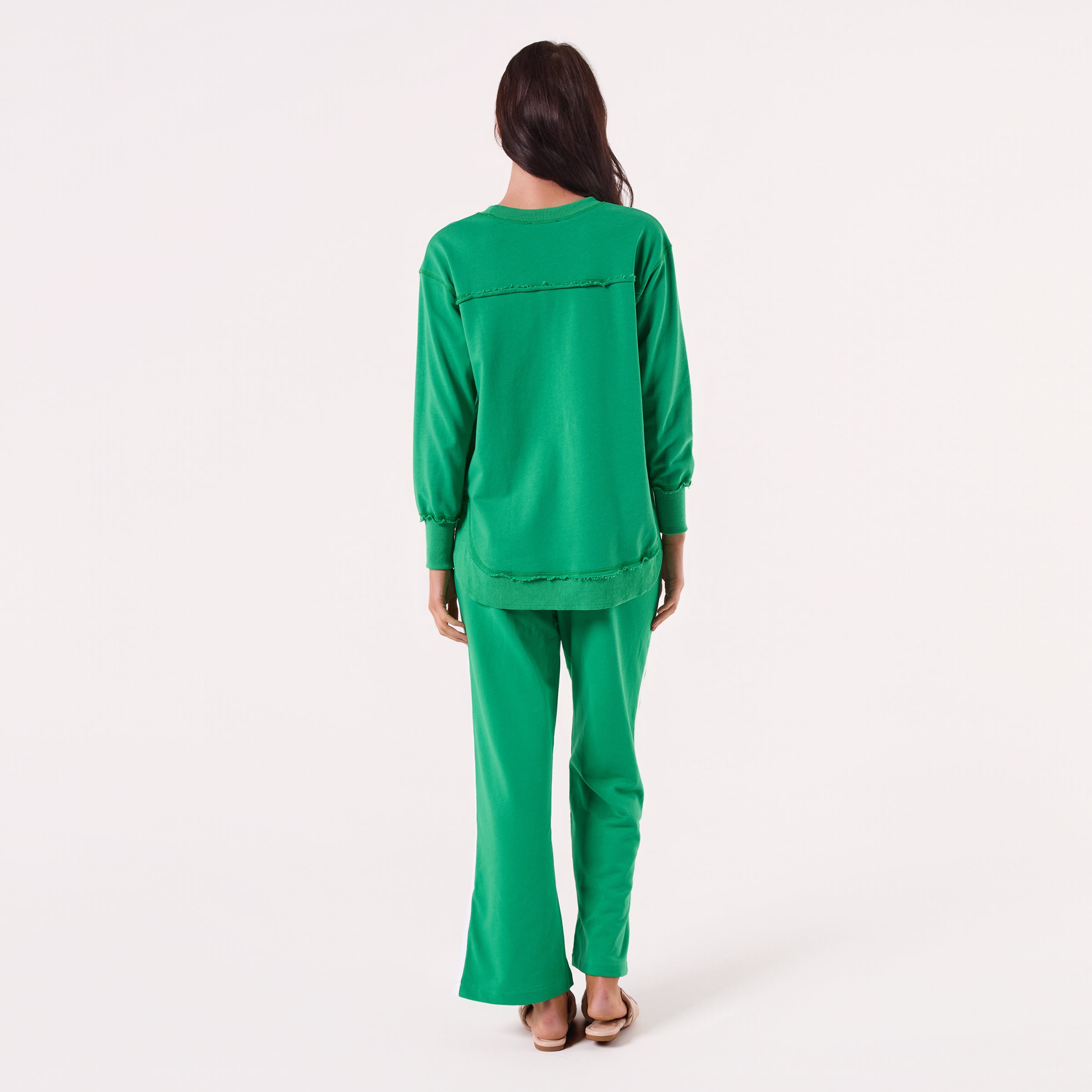 AM022161 GREEN EMBROIDERY SWEATSHIRT