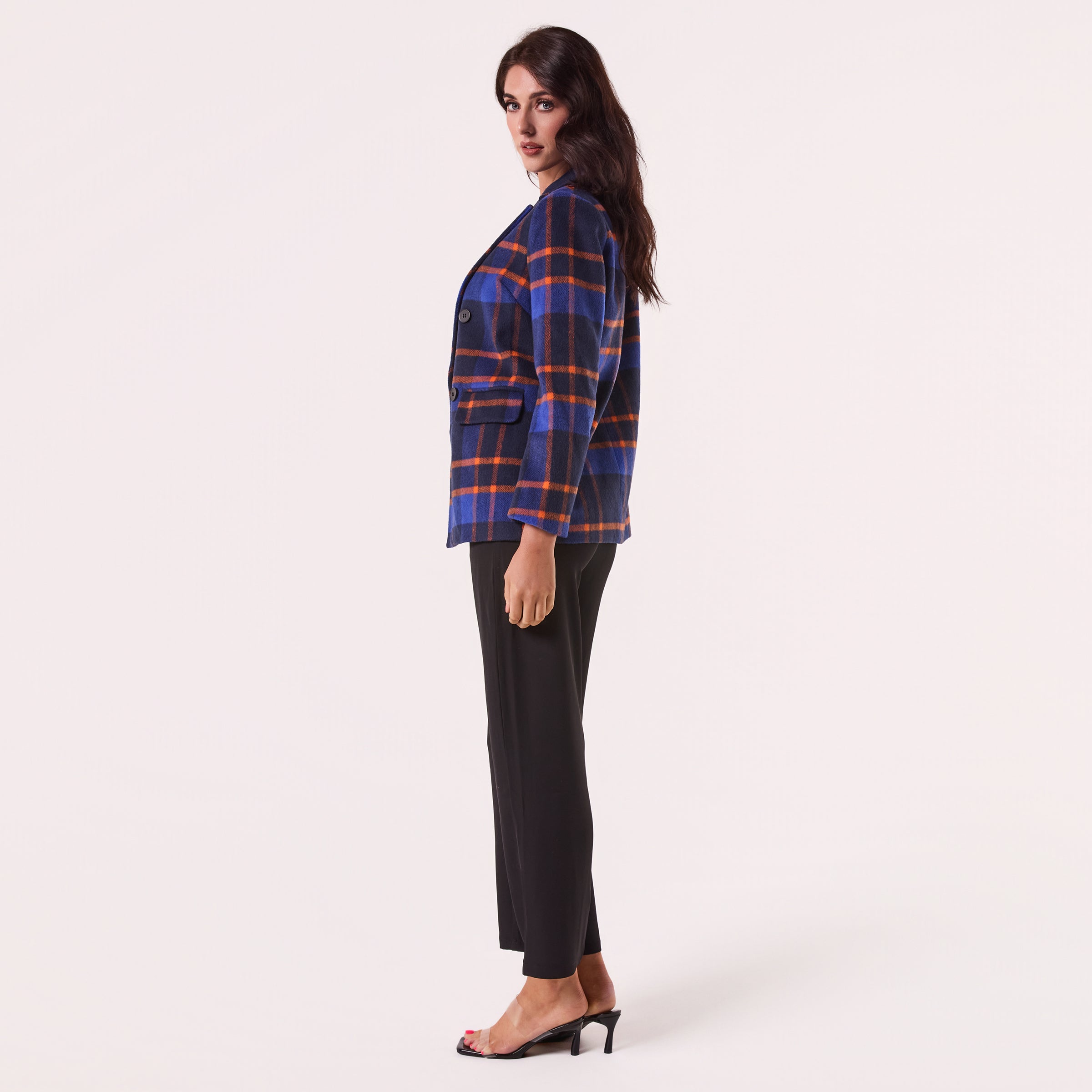 AM023049 BLUE&NAVY CHECK BLAZER