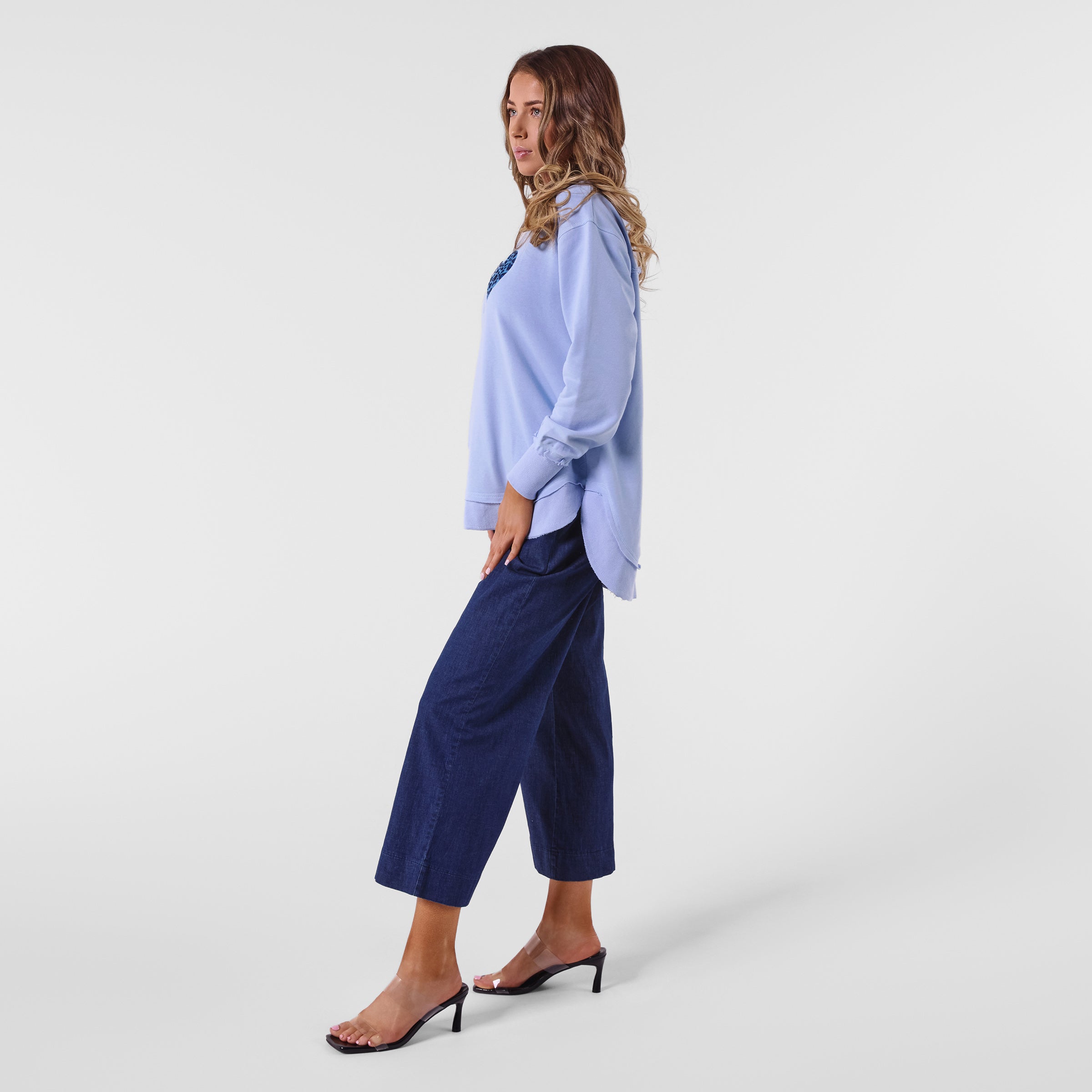 AM25099 LEOPARD HEART EMBROIDER