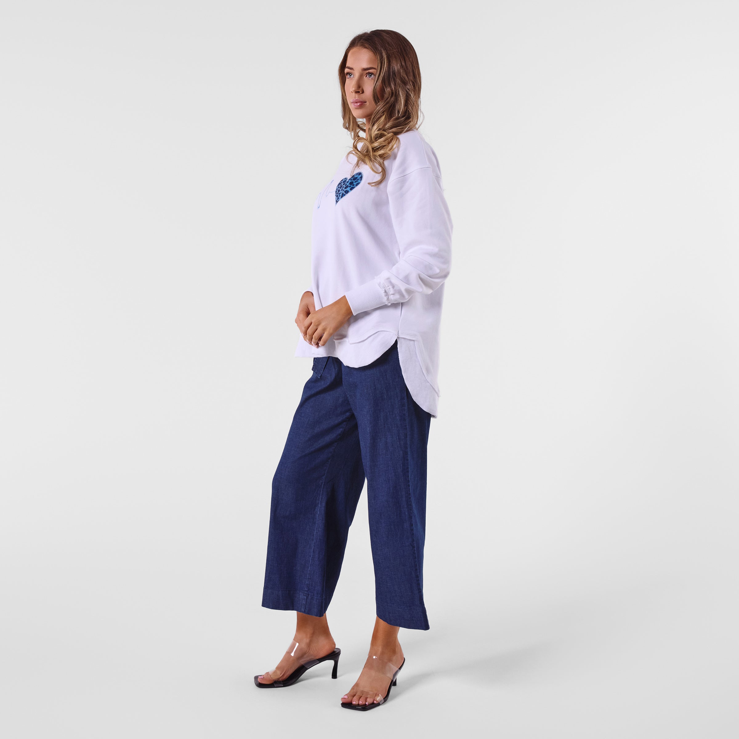 AM25099 LEOPARD HEART EMBROIDER