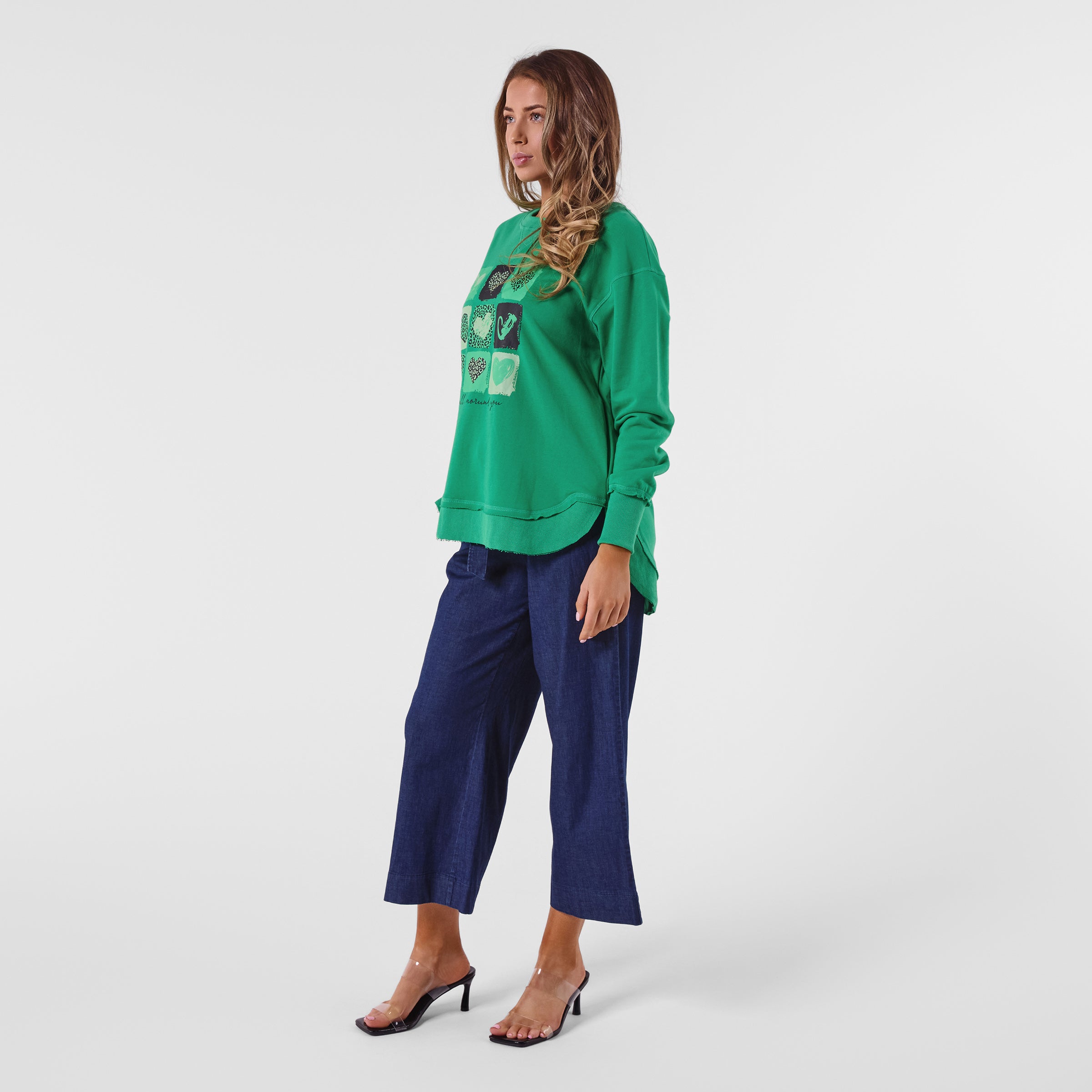 AM24026 MULTI PRINT SIDE POCKET SWEATSHIRT