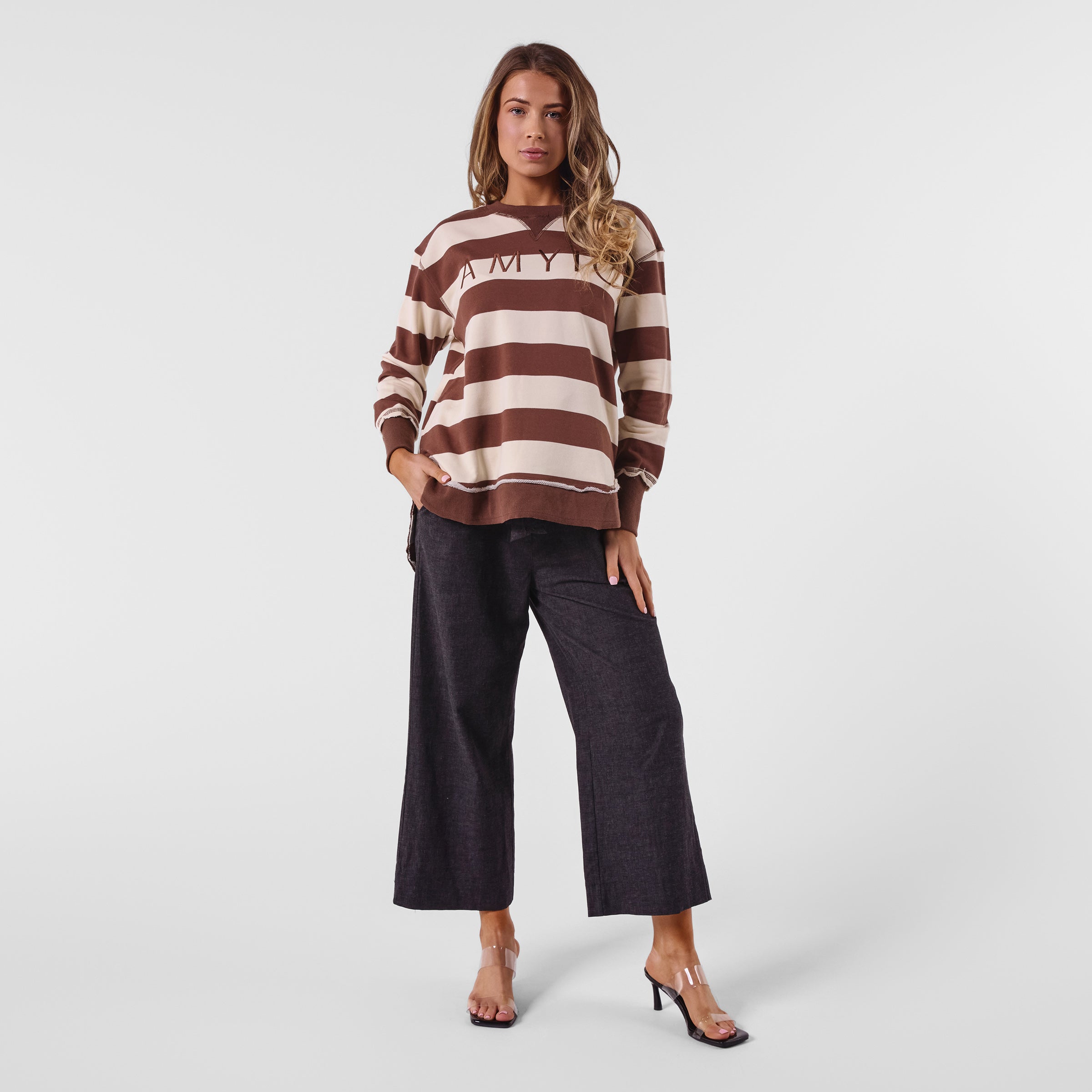 AM25017 STRIPE SWEATSHIRT