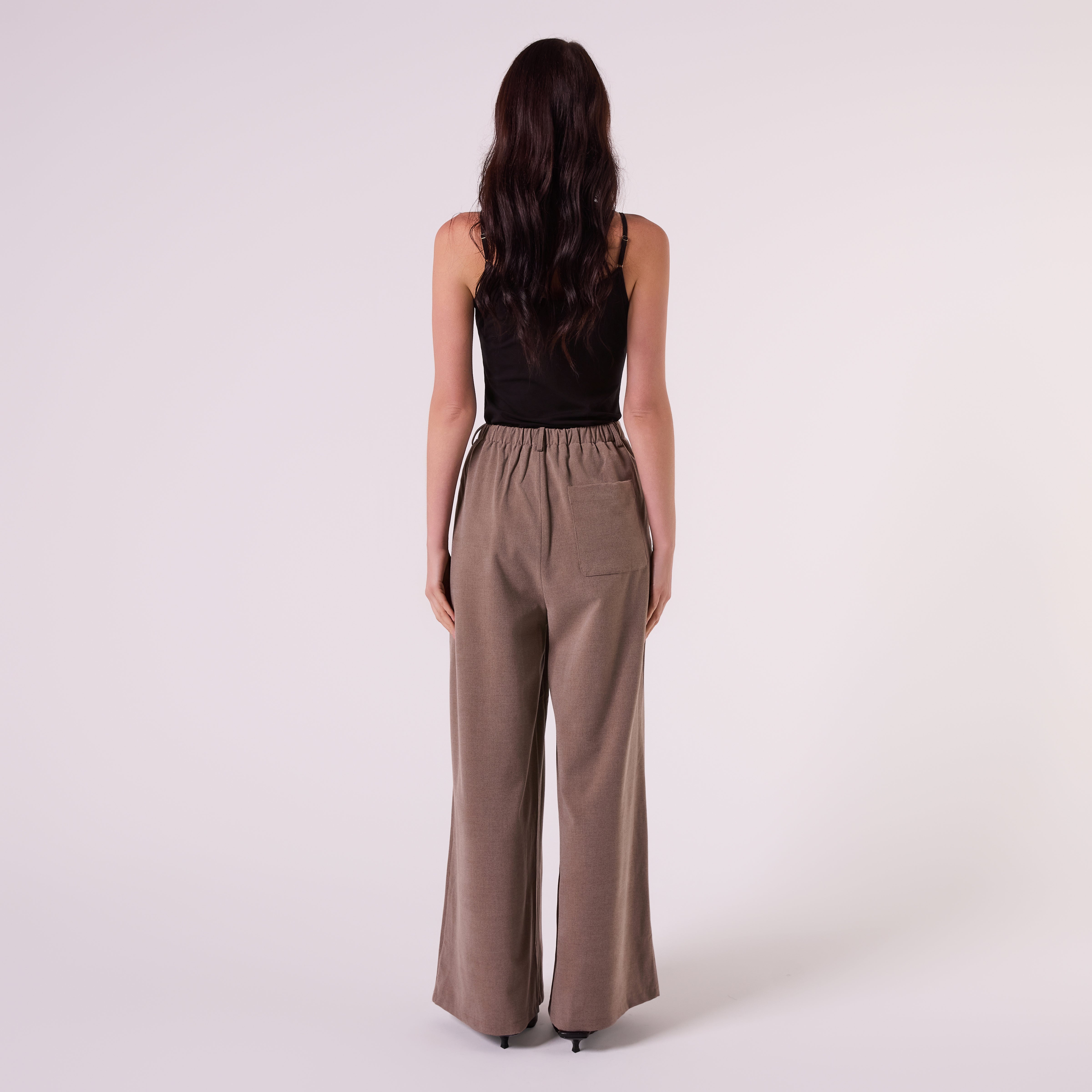 AF00027 WIDE LEG PLEATED PANT (LATTE)
