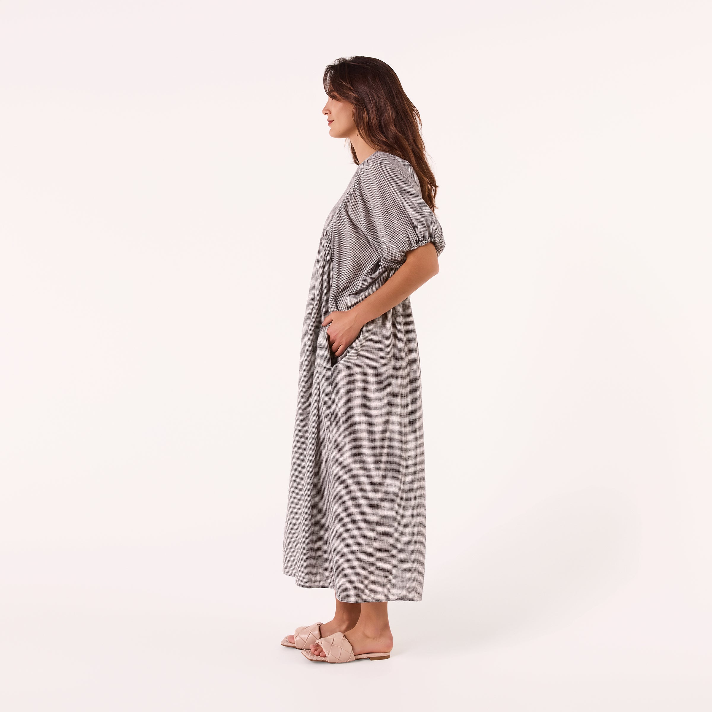 AM0221-1 GINGHAM 100%LINEN DRESS
