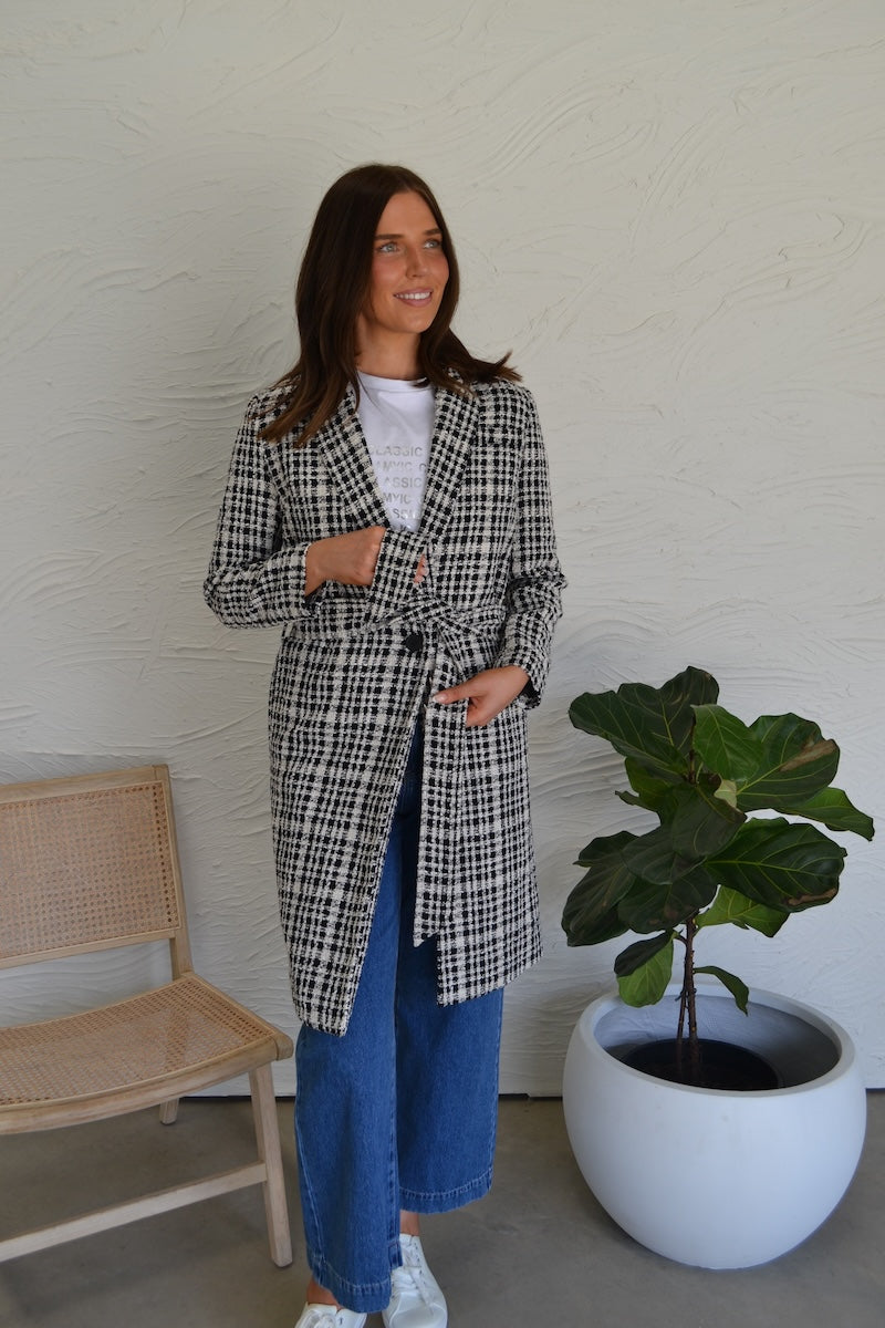 AM022193 COAT ( PRE - ORDER )