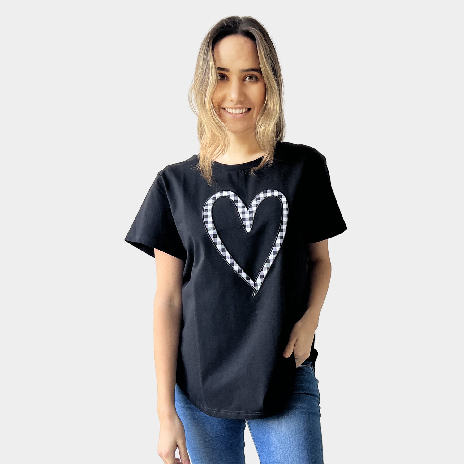 AM01267-4 GINGHAM LOVE HEART TEE