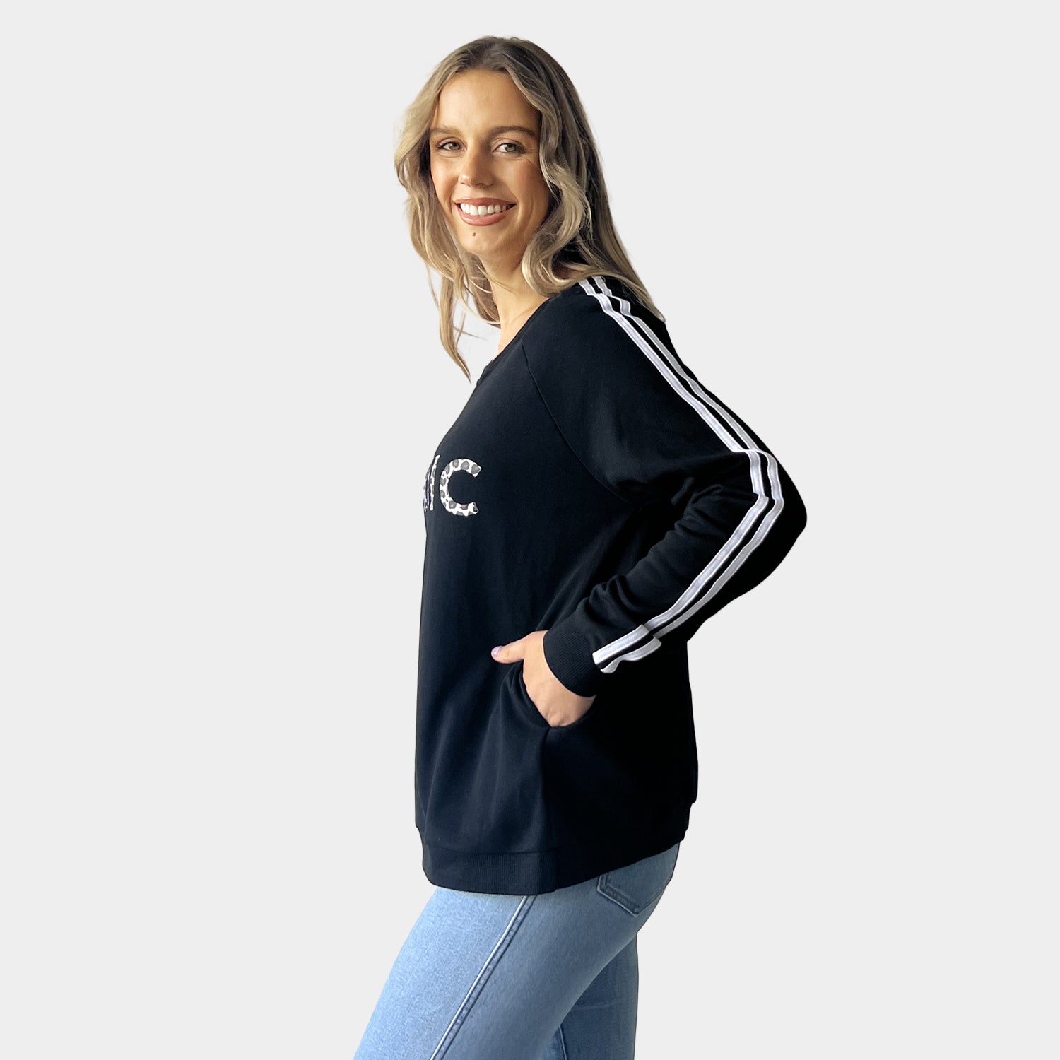 AM023040 LEOPARD LETTERS SWEATSHIRT