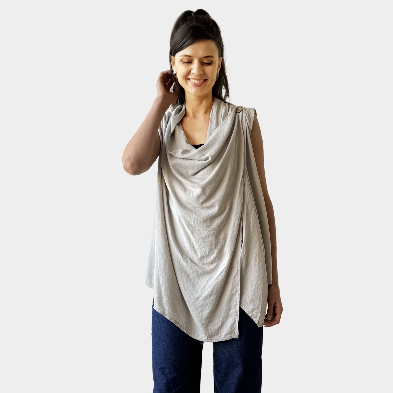 AIY80100 FUNCKY SLEEVELESS TOP