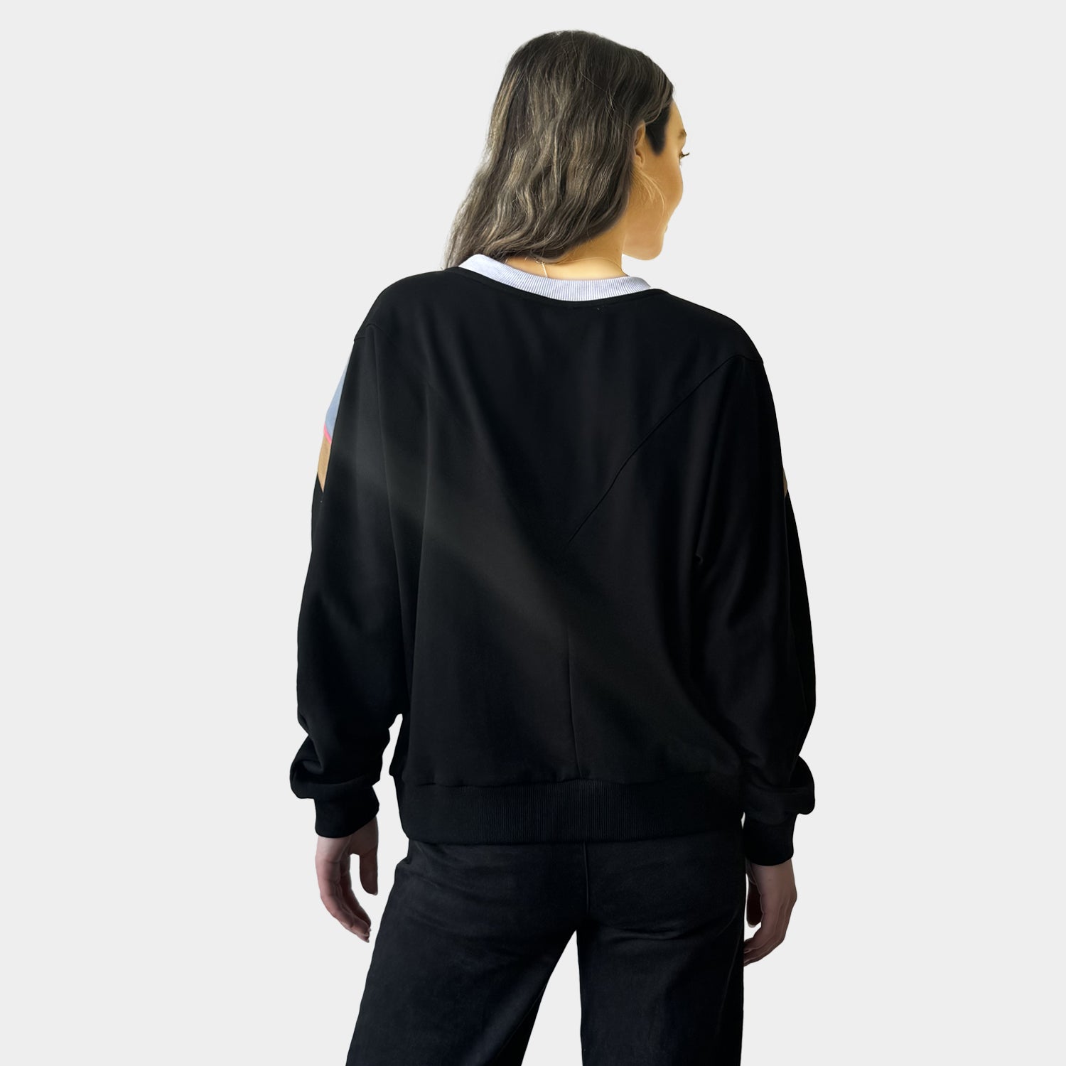AM023053 SIDE POCKET SWEATSHIRT