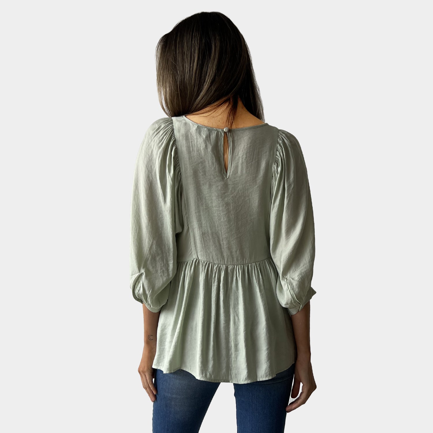 AM022173 LANTERN SLEEVE TOP (SALE)