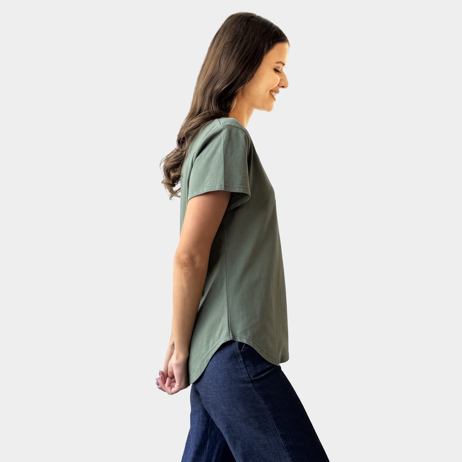 AM24062 EMBROIDER - V NECK TEE