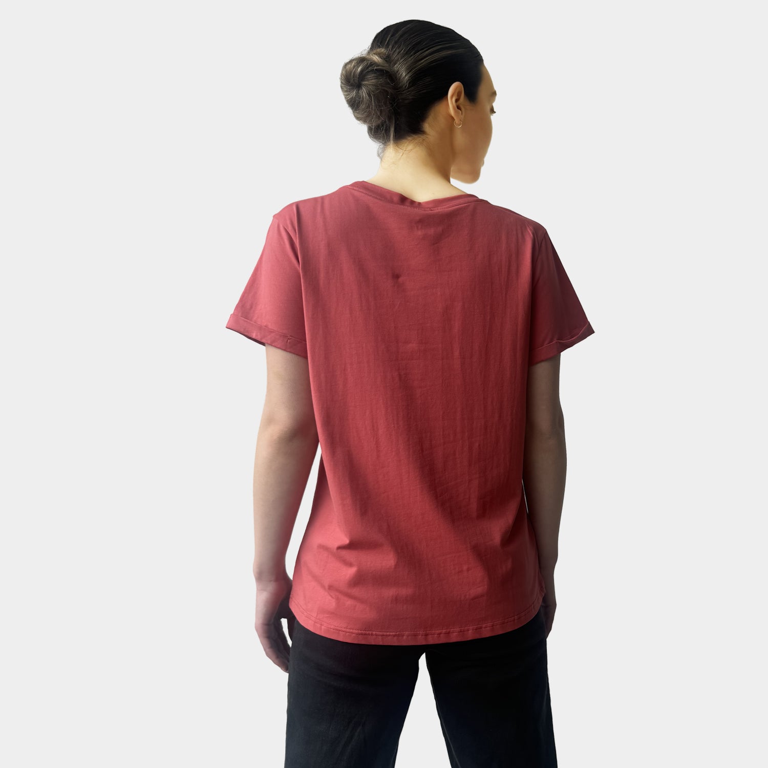 AM023056 SEQUINS TEE