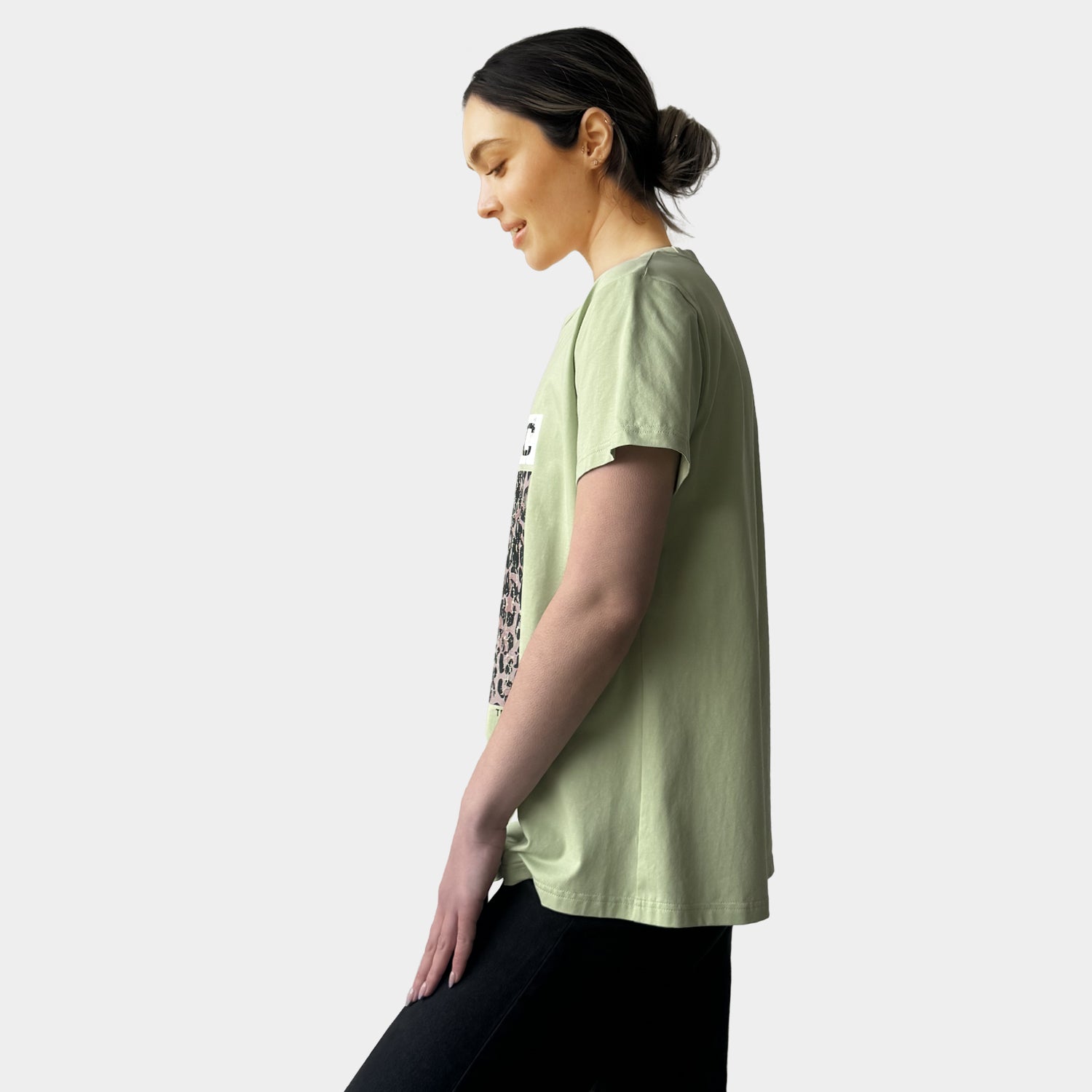 AM023058 SQUARE LEOPARD PRINT TEE