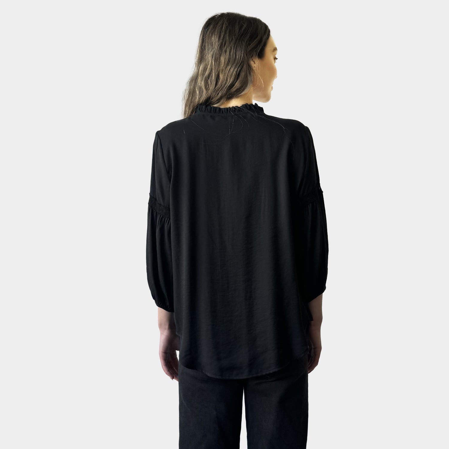 AM02397 FRILL NECK & LACE TRIM (SALE)