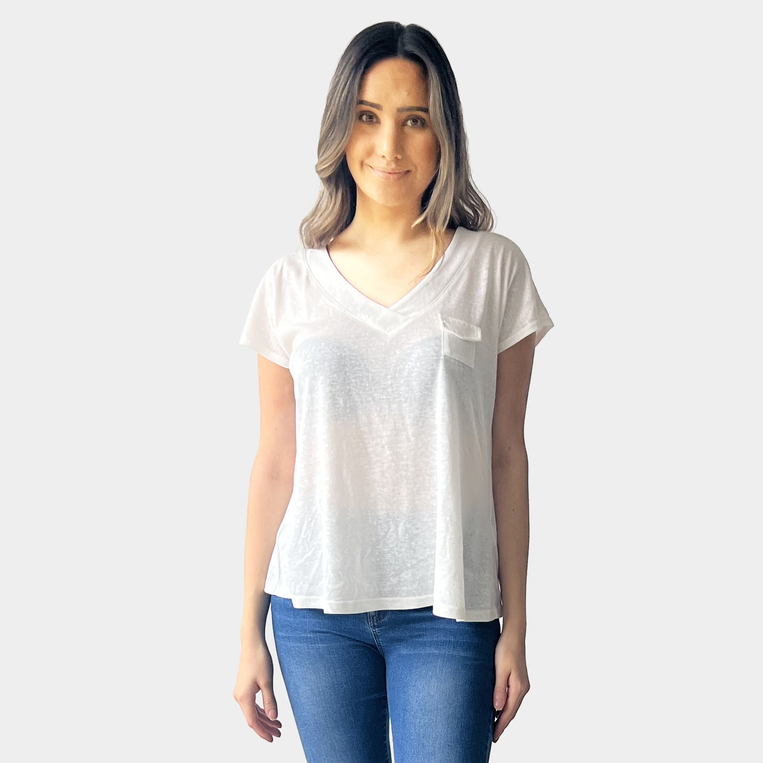 AM023019 V NECK TEE (SALE)