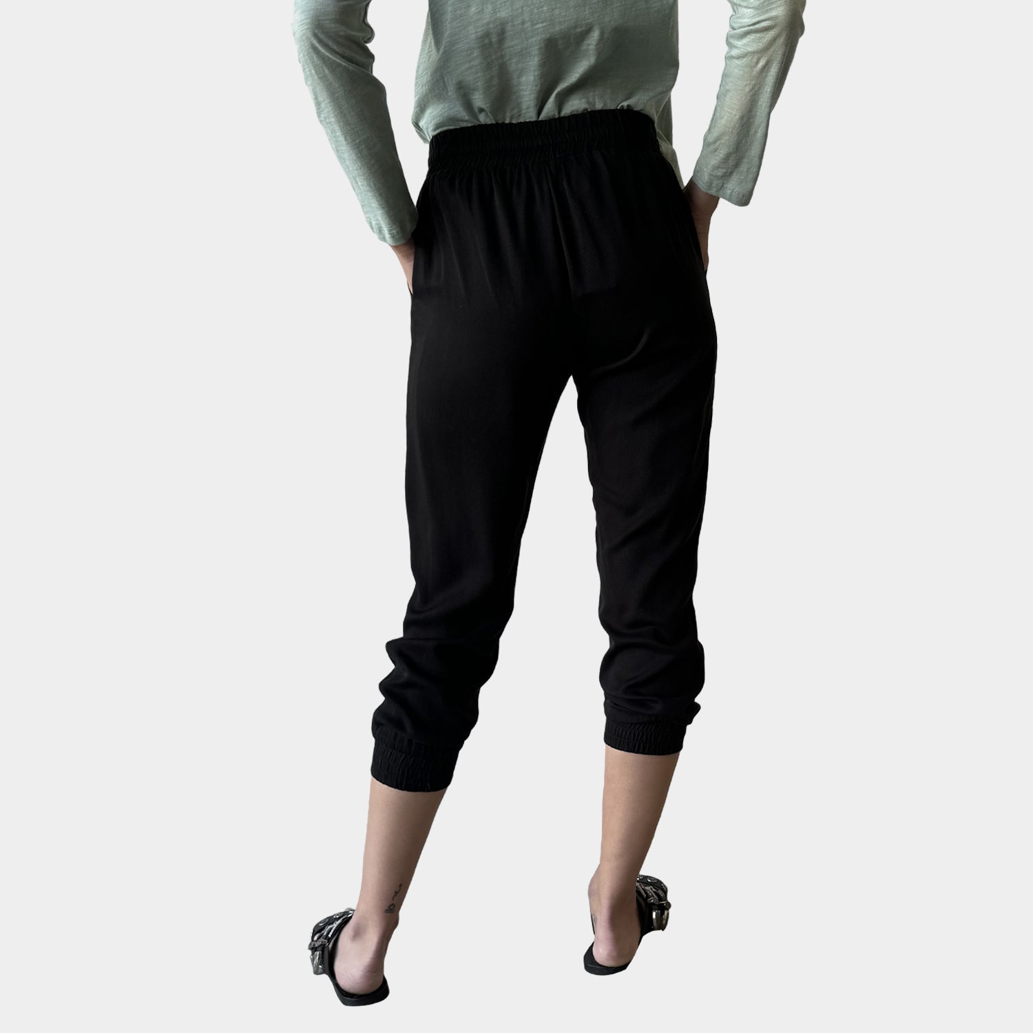 AM01293 CASUAL CROPPED PANT (SALE)