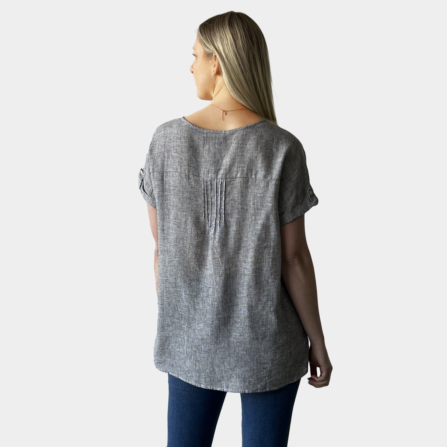 AM0222-1 TINY GINGHAM V NECK 100%LINE TOP